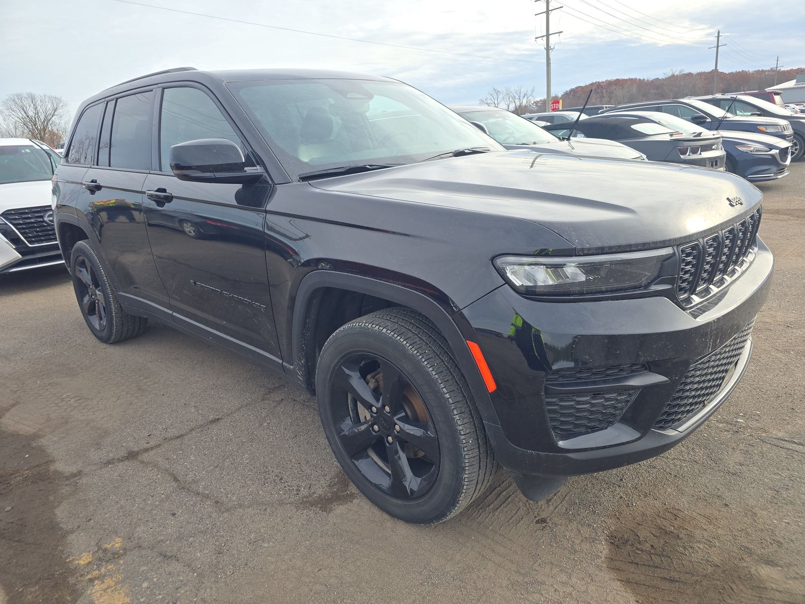 2023 Jeep Grand Cherokee Altitude AWD