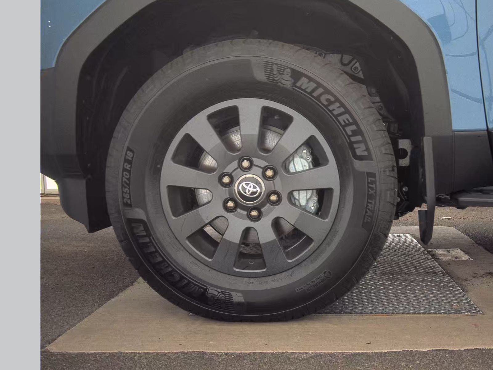 2025 Toyota Land Cruiser Base AWD