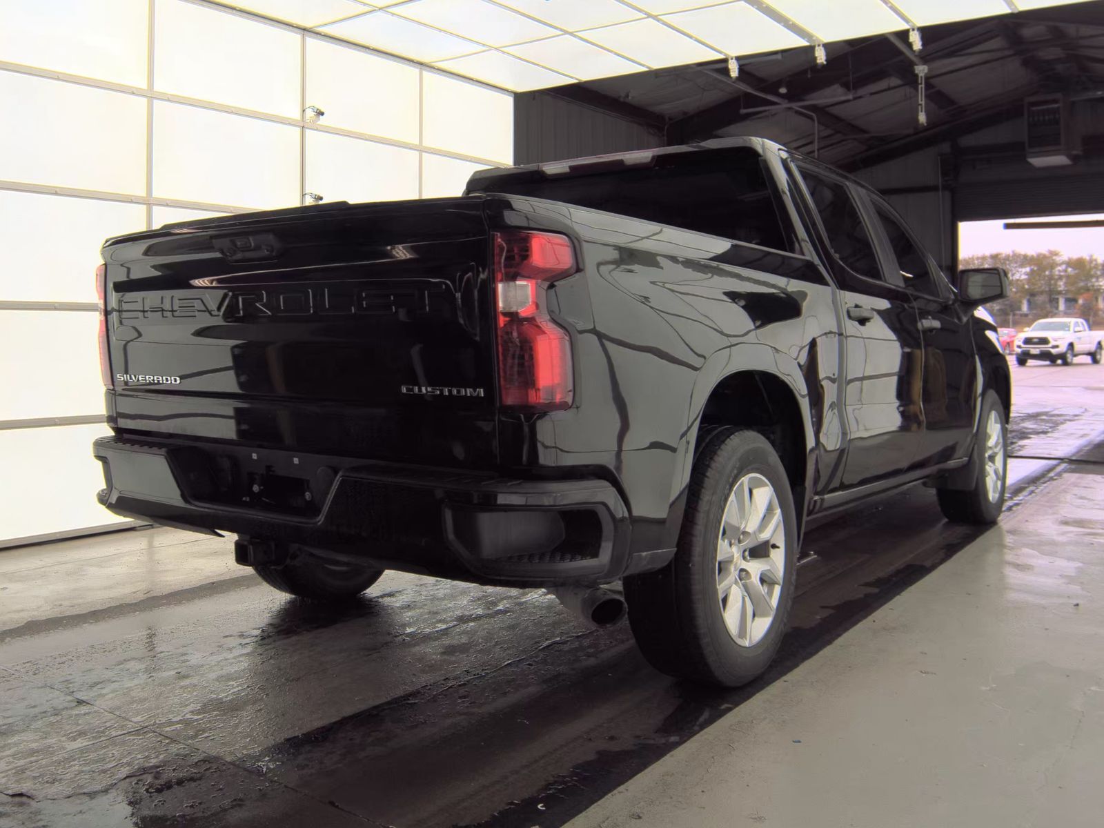 2022 Chevrolet Silverado 1500 Custom RWD