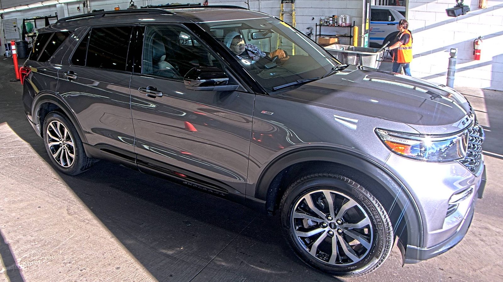 2022 Ford Explorer ST-Line AWD