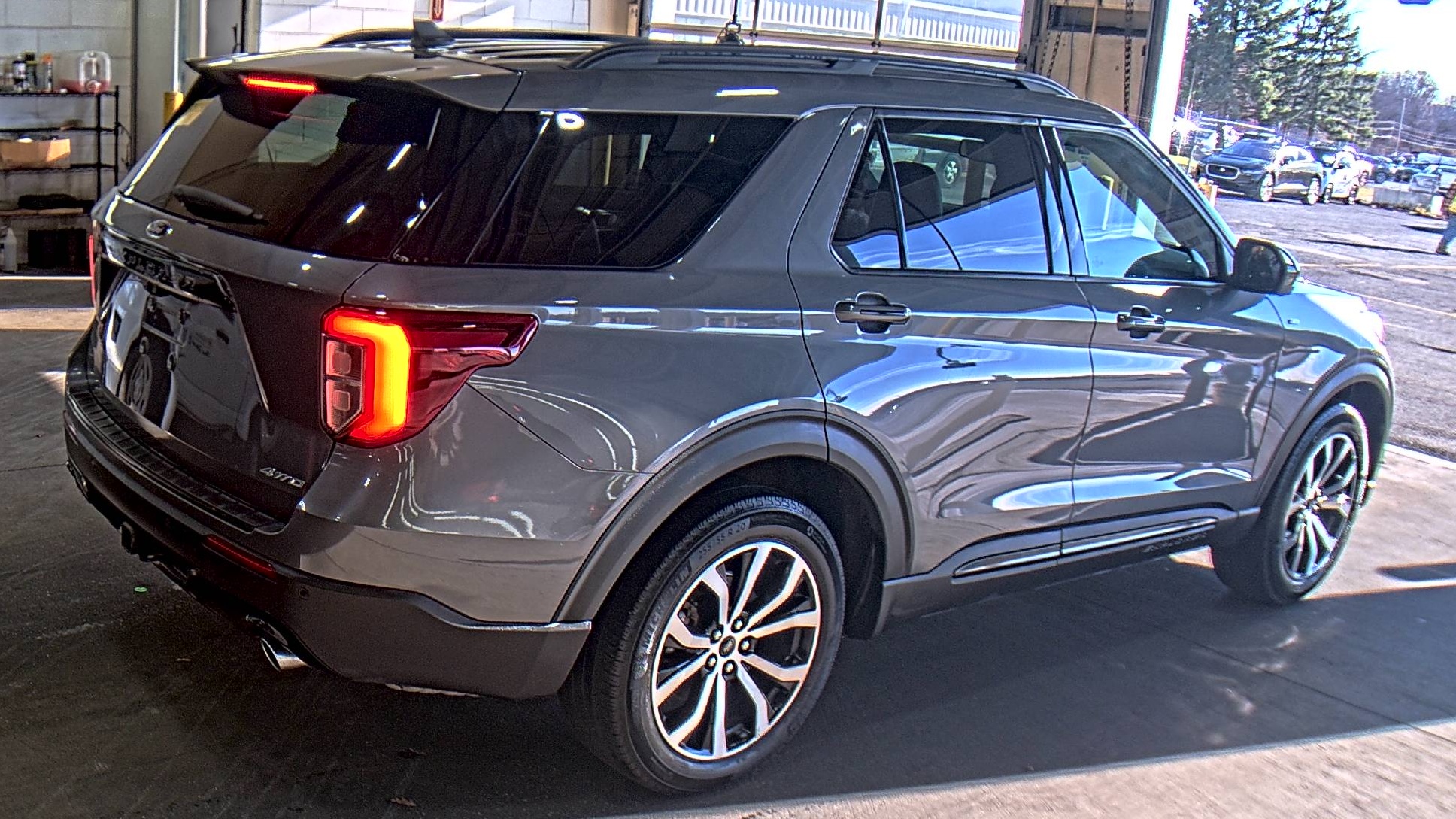 2022 Ford Explorer ST-Line AWD