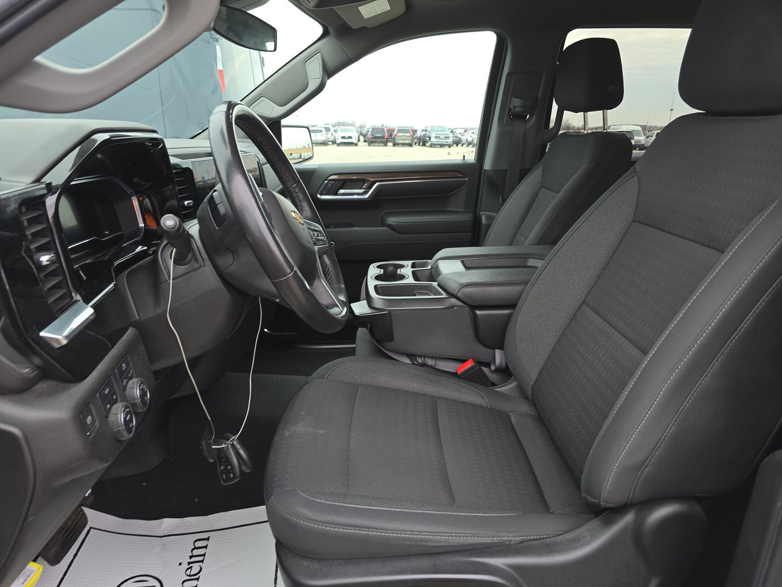 2022 Chevrolet Silverado 1500 LT AWD