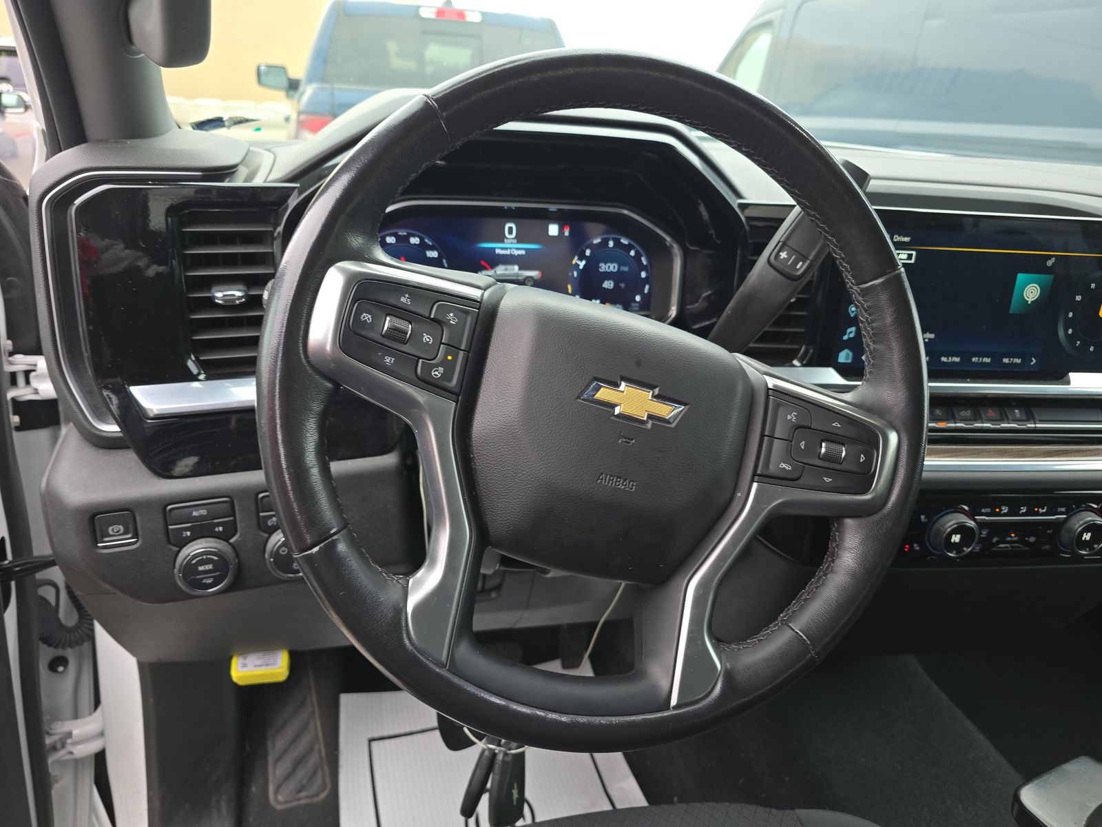 2022 Chevrolet Silverado 1500 LT AWD