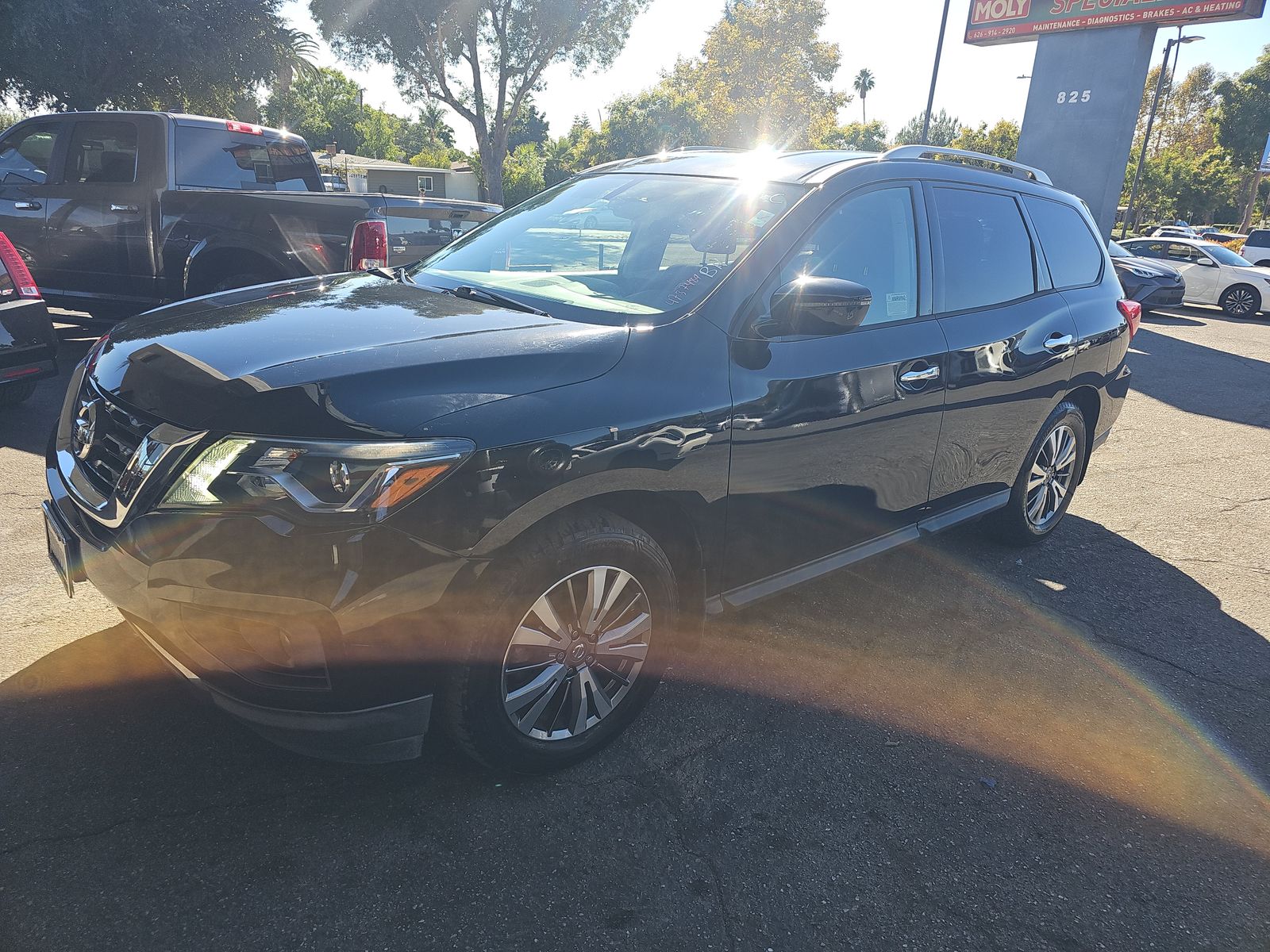 2020 Nissan Pathfinder SV FWD