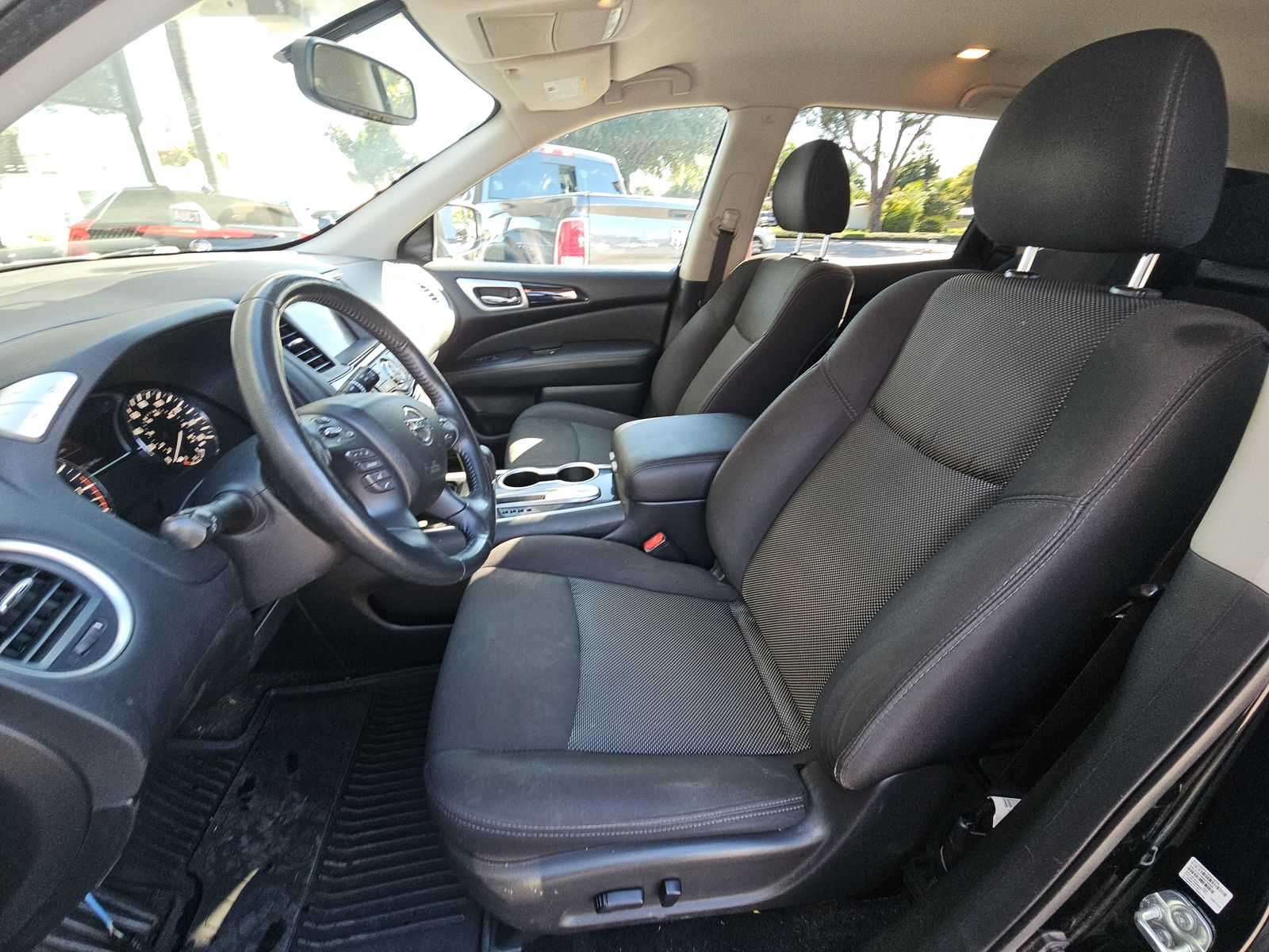 2020 Nissan Pathfinder SV FWD