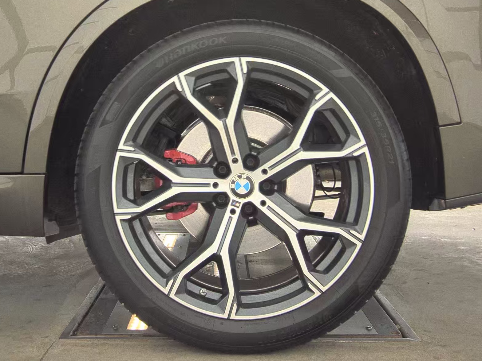 2023 BMW X5 xDrive40i AWD