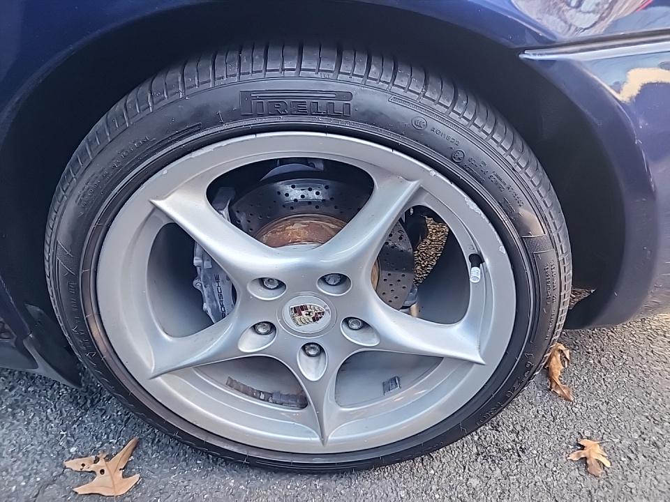 2002 Porsche 911 Carrera 4 AWD