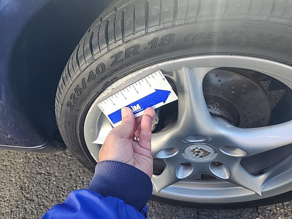 2002 Porsche 911 Carrera 4 AWD