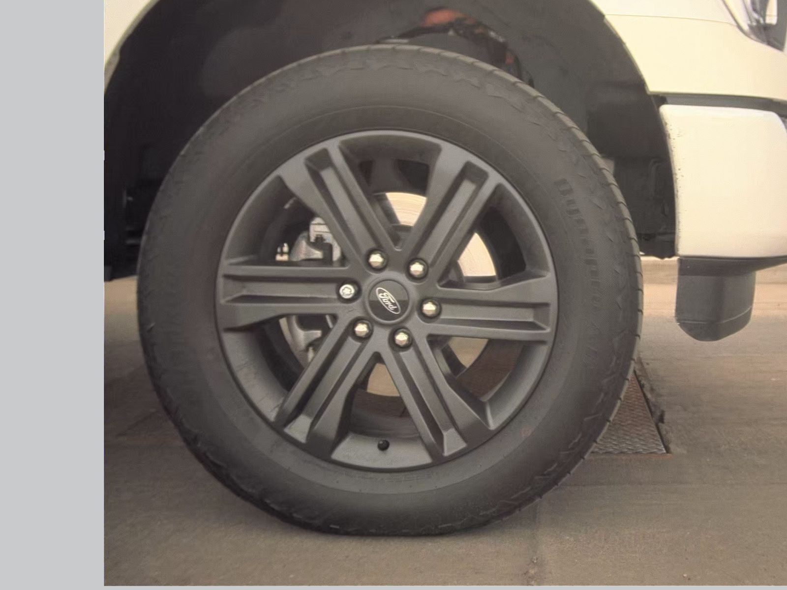 2023 Ford F-150 Hybrid Lariat AWD