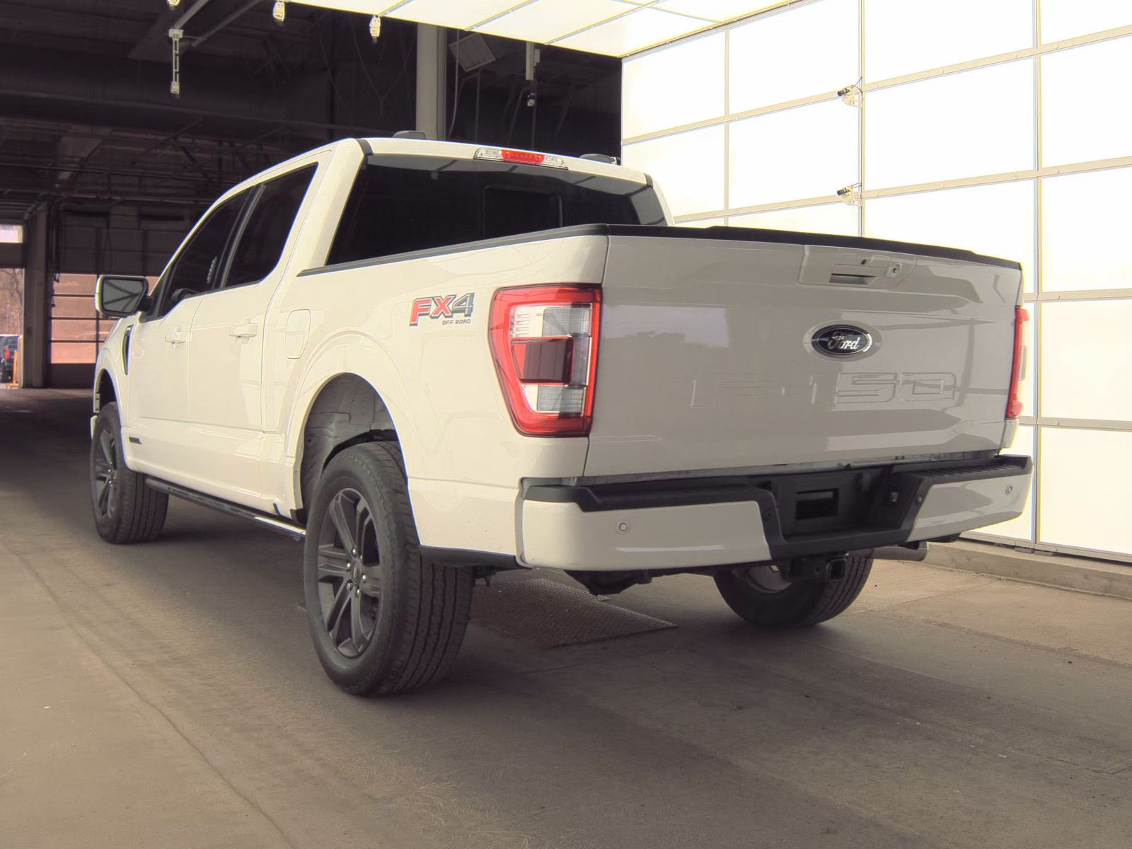 2023 Ford F-150 Hybrid Lariat AWD