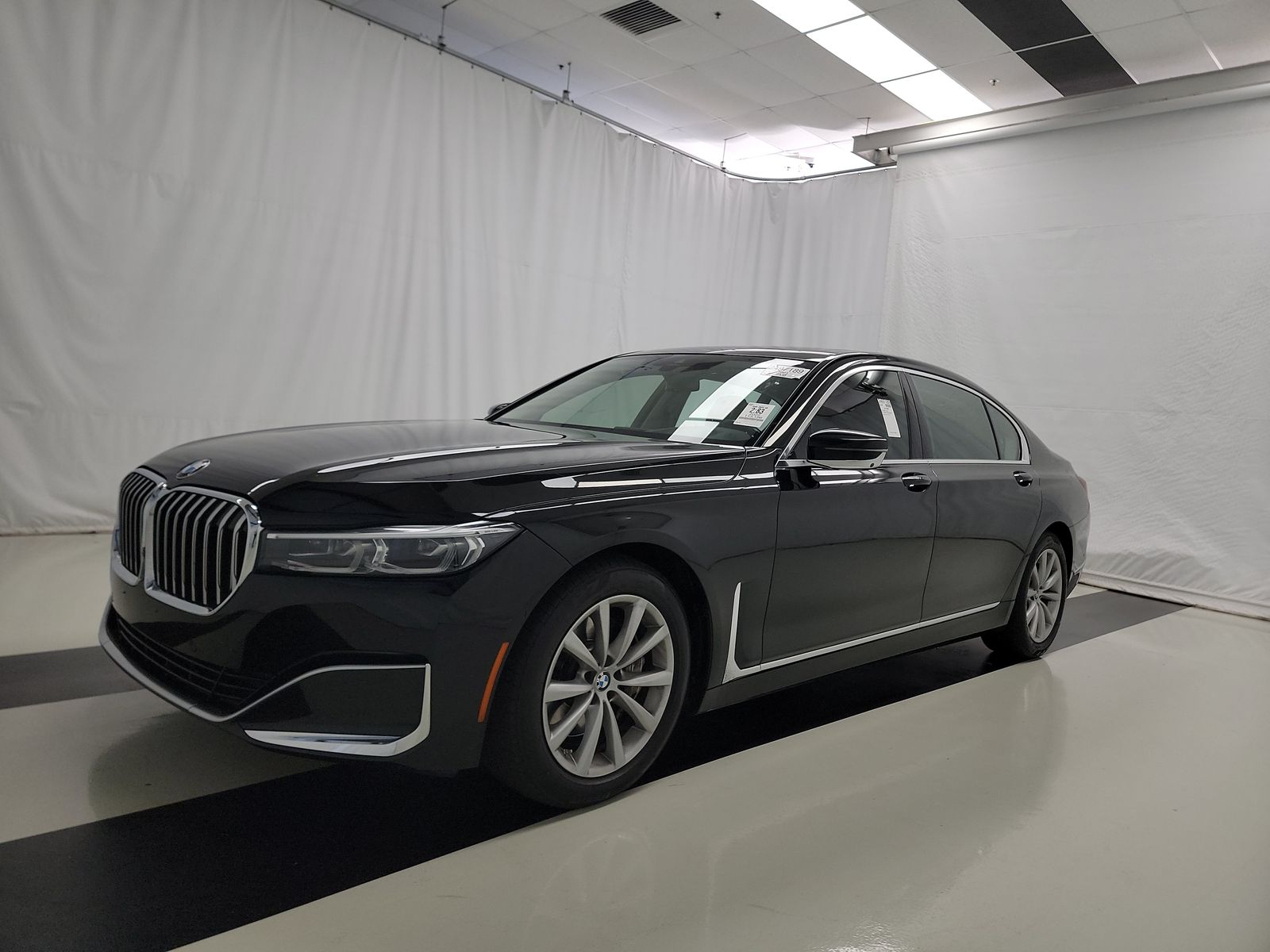 2022 BMW 7 Series 740i RWD