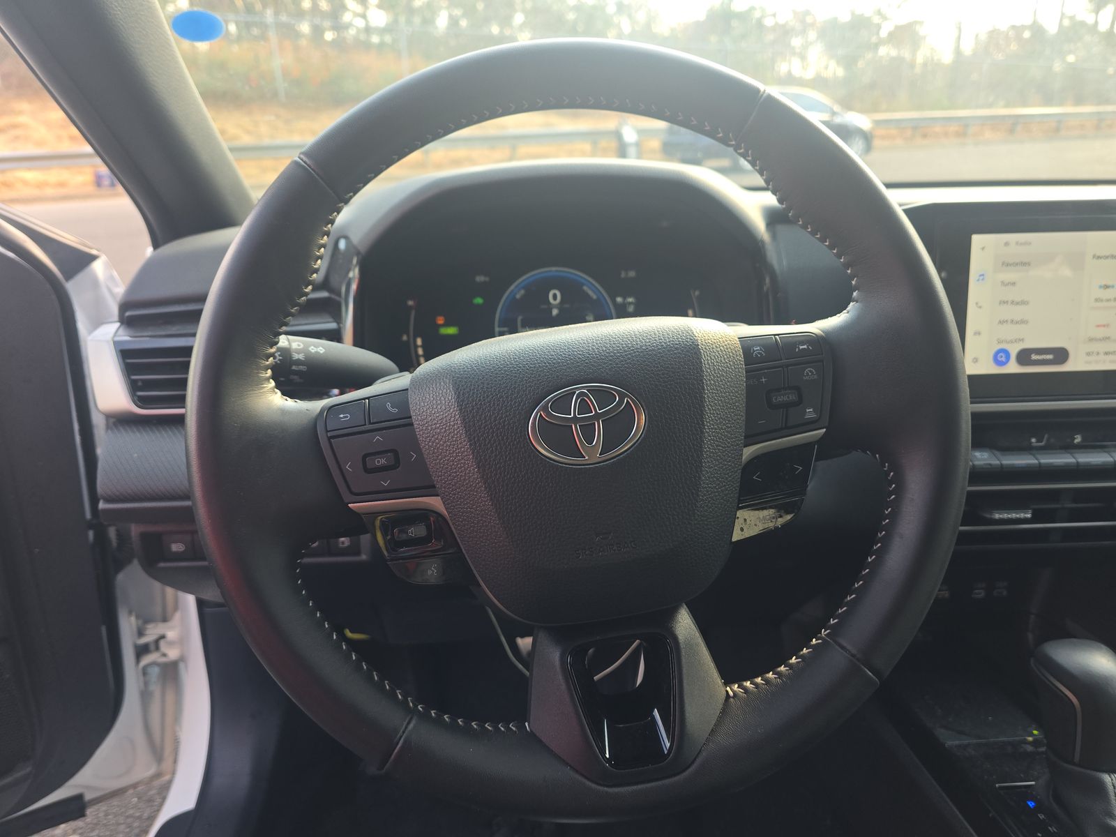 2025 Toyota Camry SE FWD