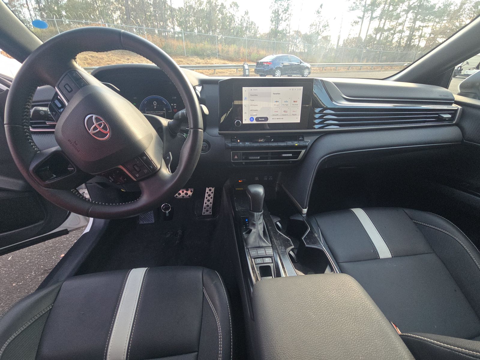 2025 Toyota Camry SE FWD