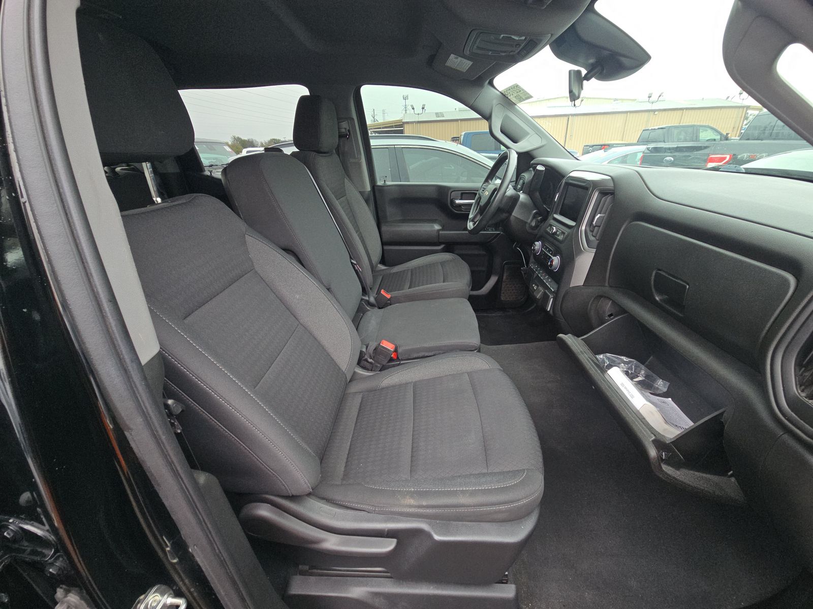 2022 Chevrolet Silverado 1500 Custom RWD