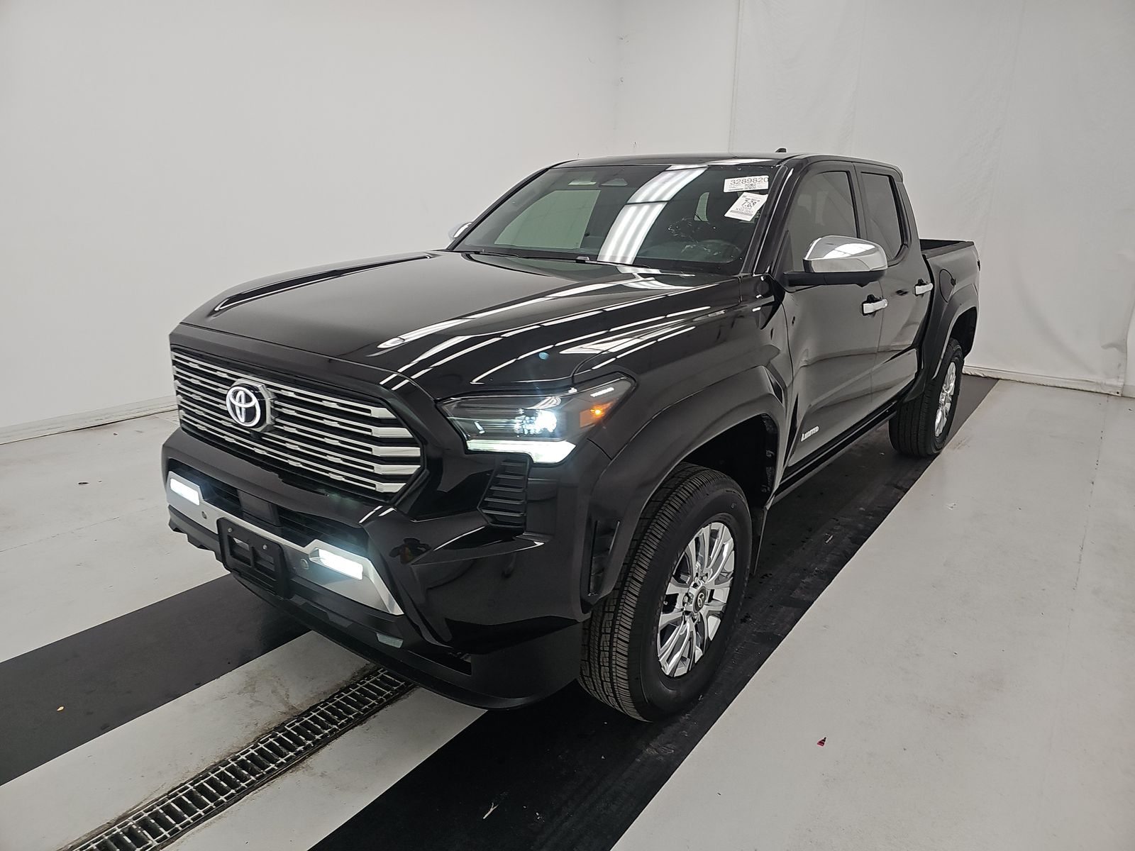 2024 Toyota Tacoma Limited AWD