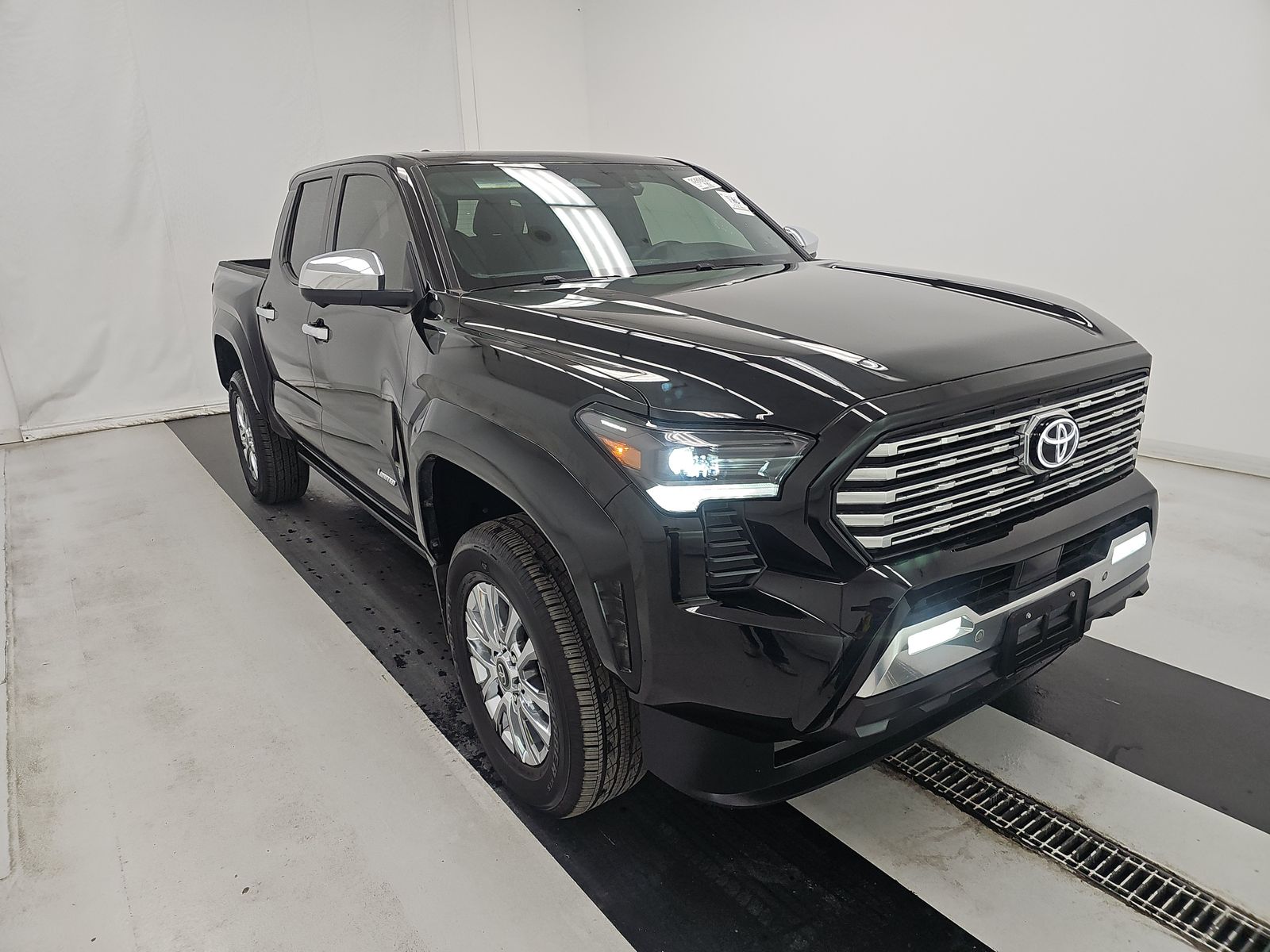 2024 Toyota Tacoma Limited AWD