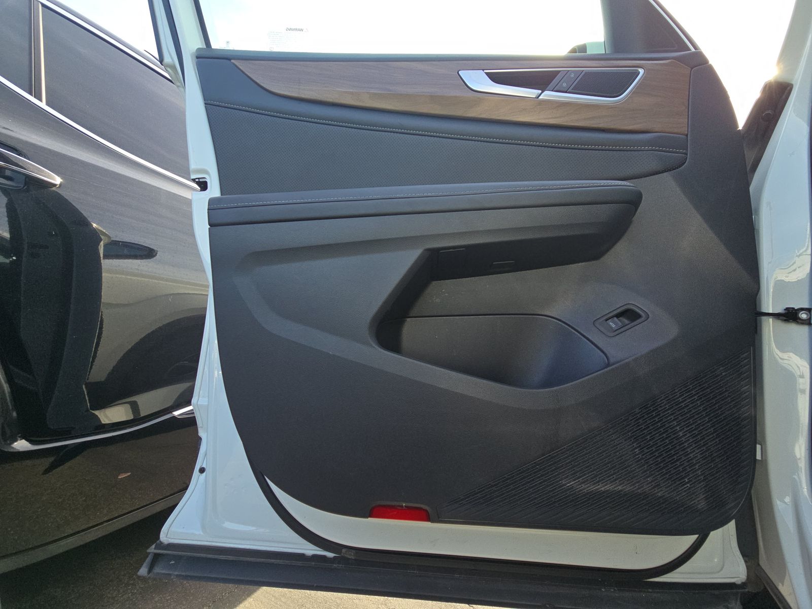 2024 Volkswagen Atlas 2.0T SE AWD