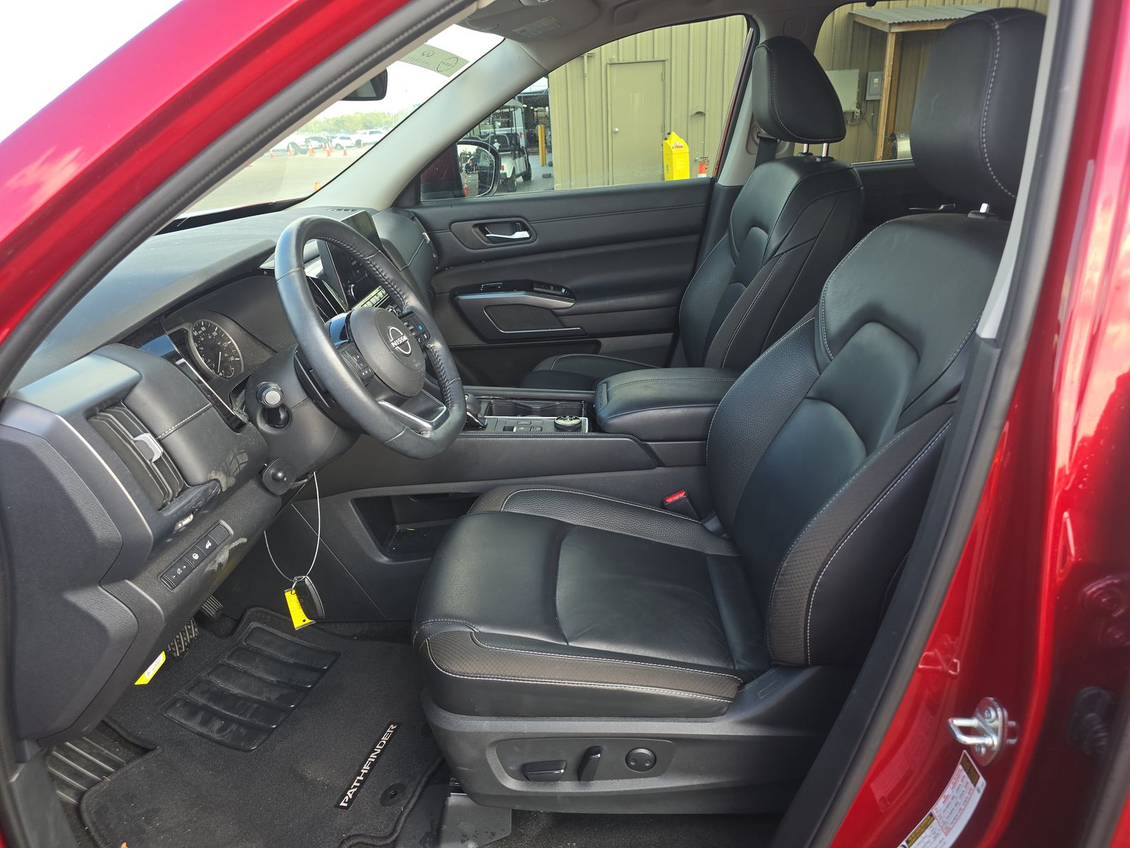 2023 Nissan Pathfinder SL AWD