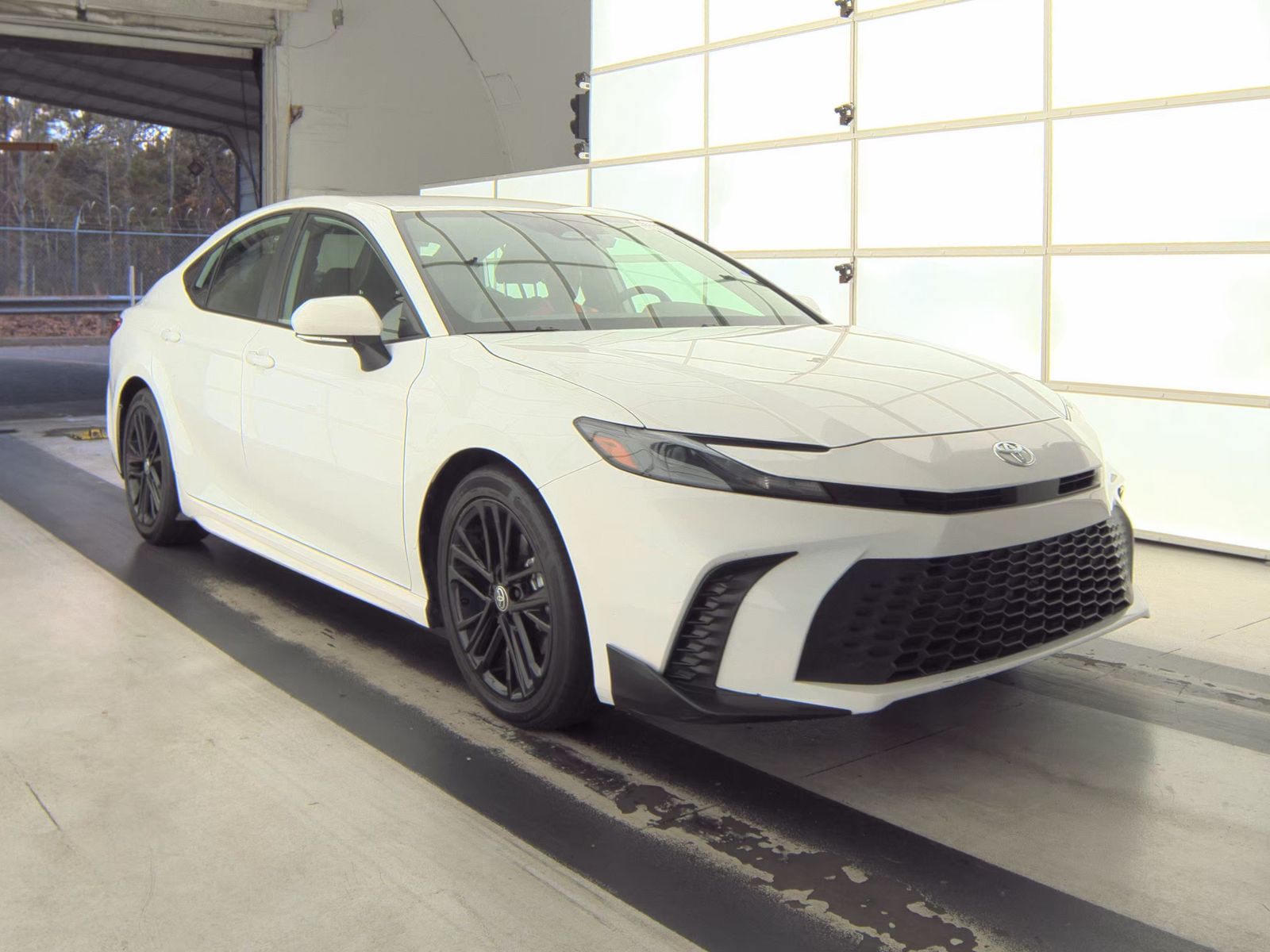 2025 Toyota Camry SE FWD