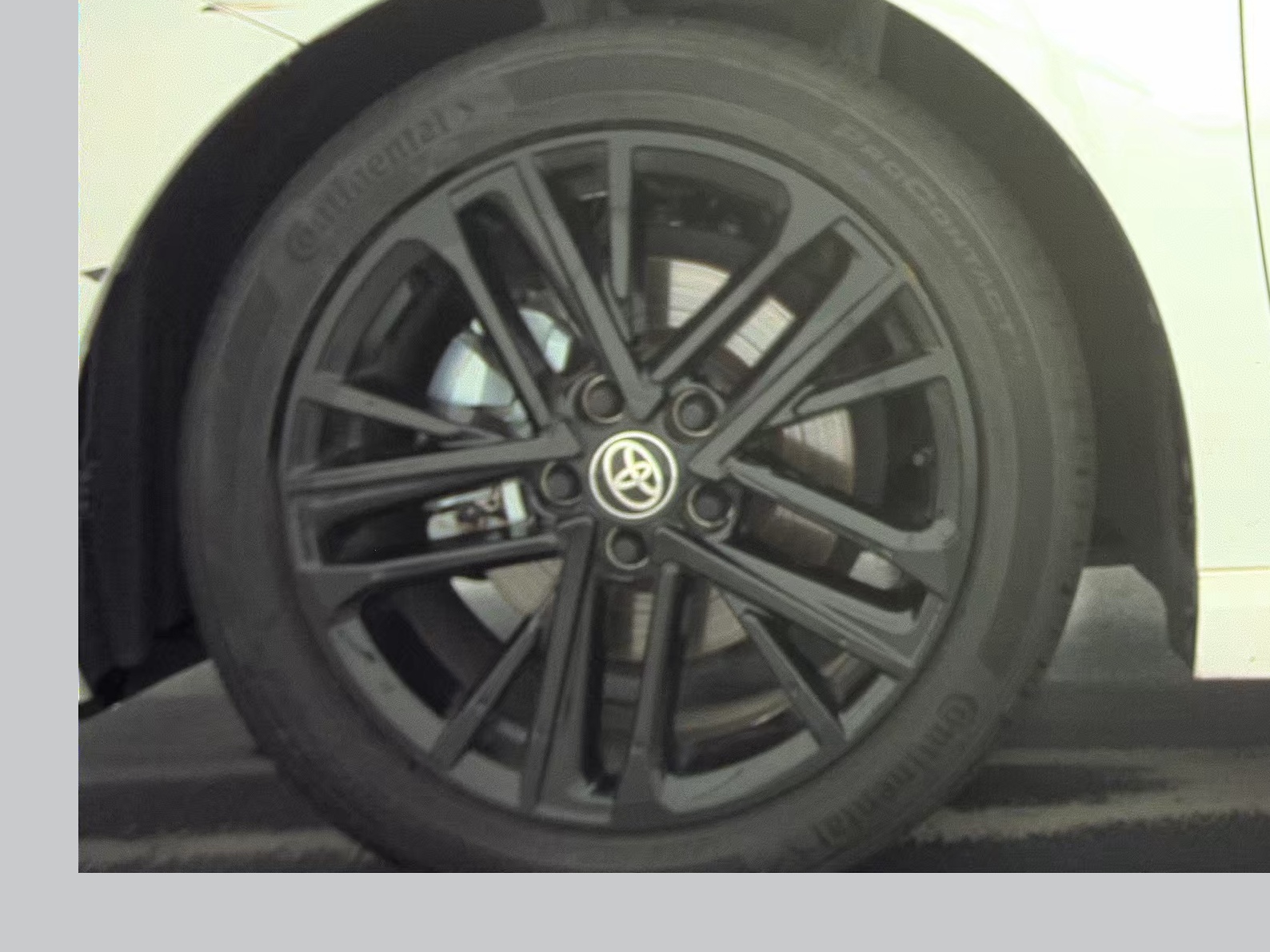 2025 Toyota Camry SE FWD