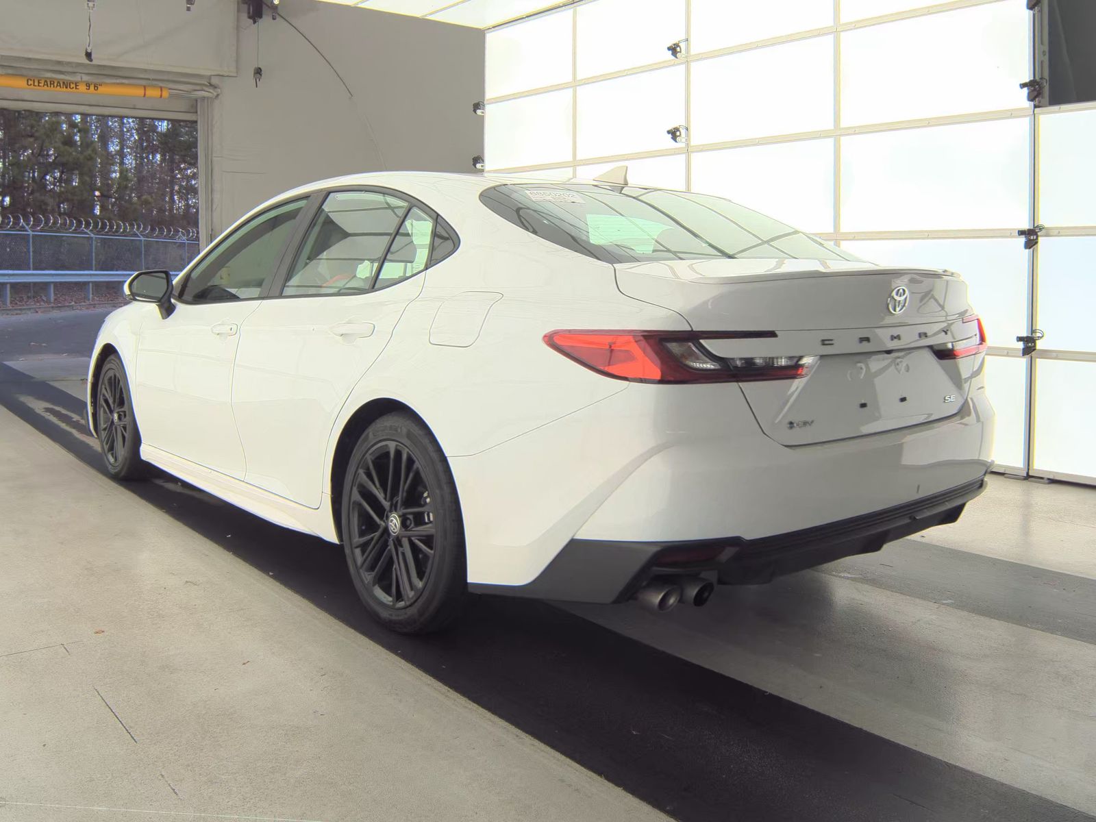 2025 Toyota Camry SE FWD