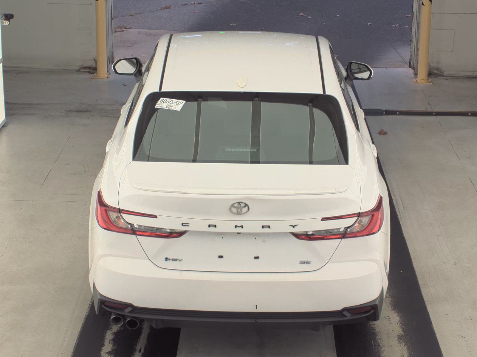 2025 Toyota Camry SE FWD