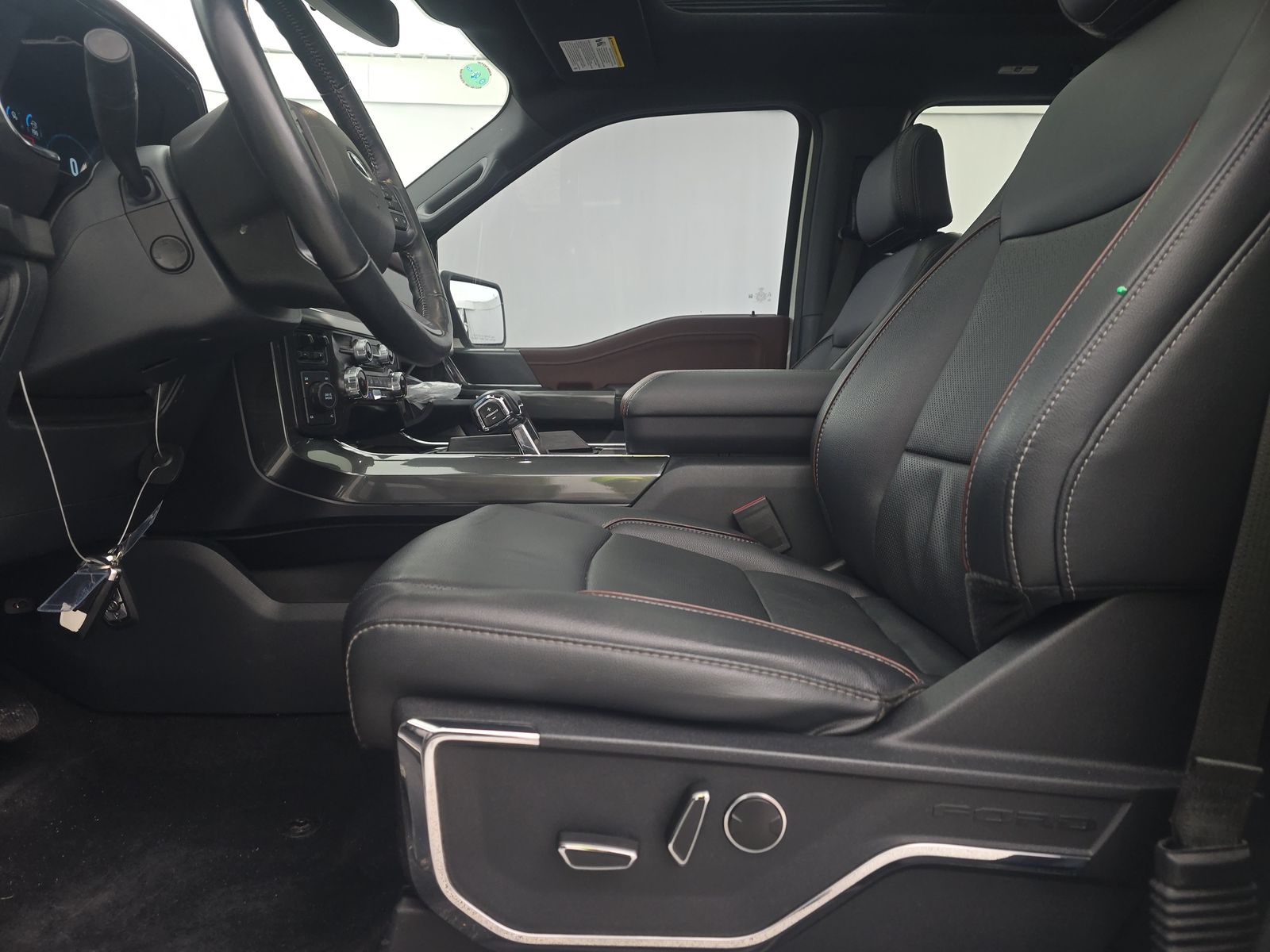 2023 Ford F-150 Lariat AWD