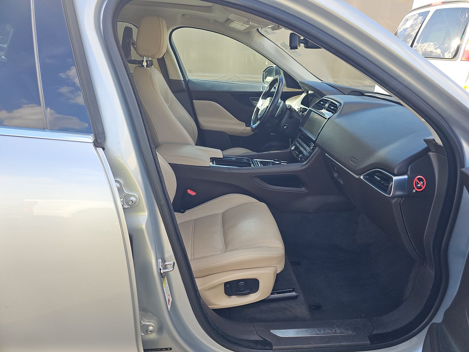 2018 Jaguar F-PACE 25t Prestige AWD