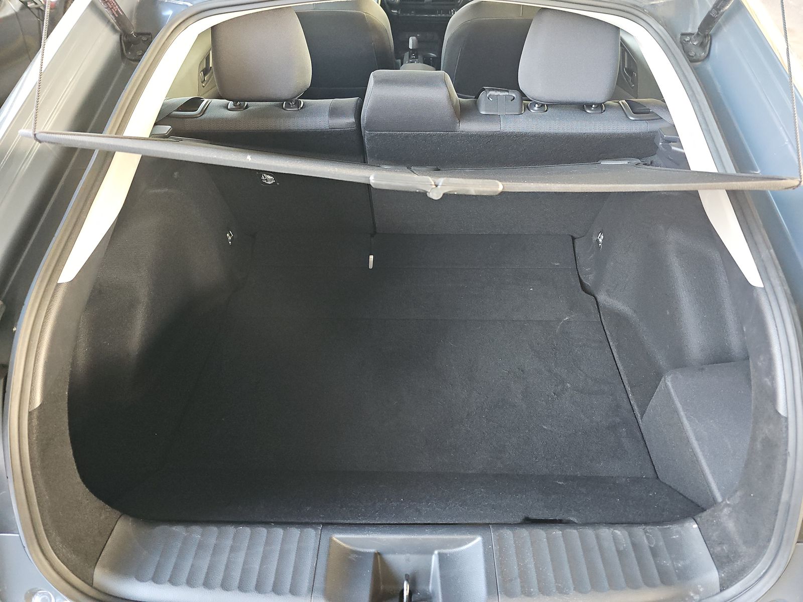 2025 Toyota Prius LE FWD