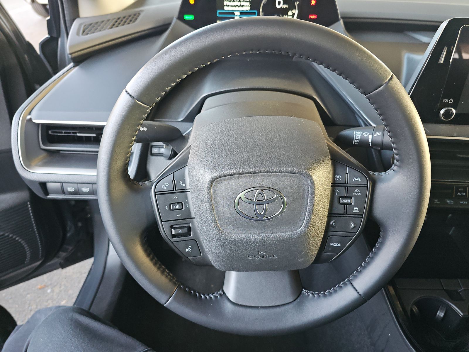 2025 Toyota Prius LE FWD
