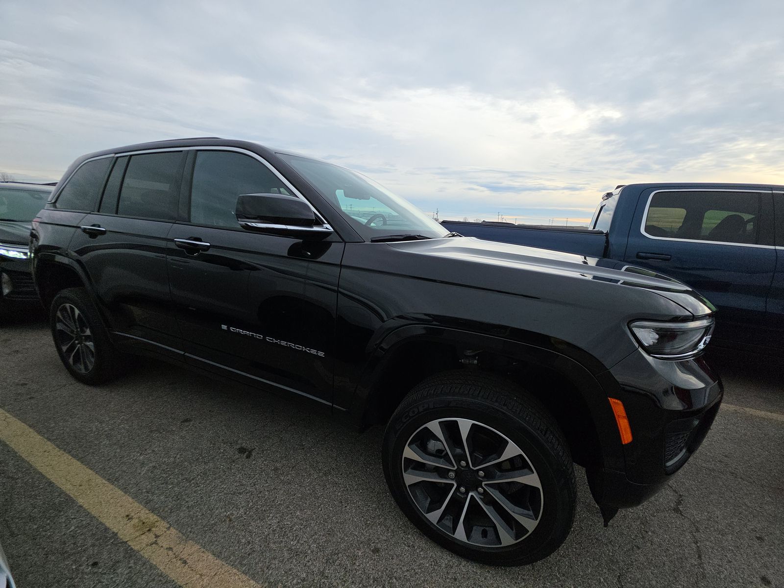 2022 Jeep Grand Cherokee Overland AWD