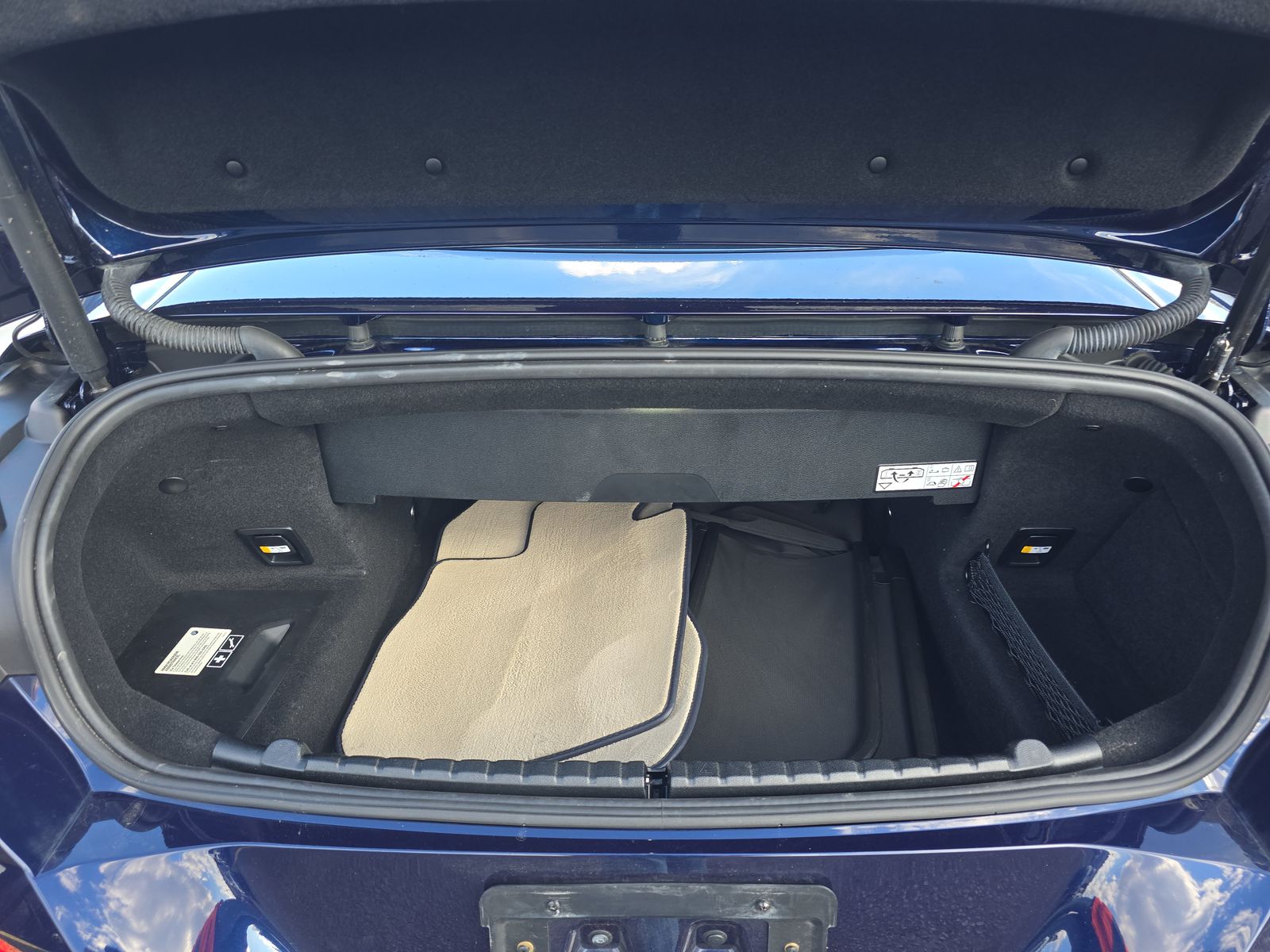 2022 BMW 8 Series 840i RWD