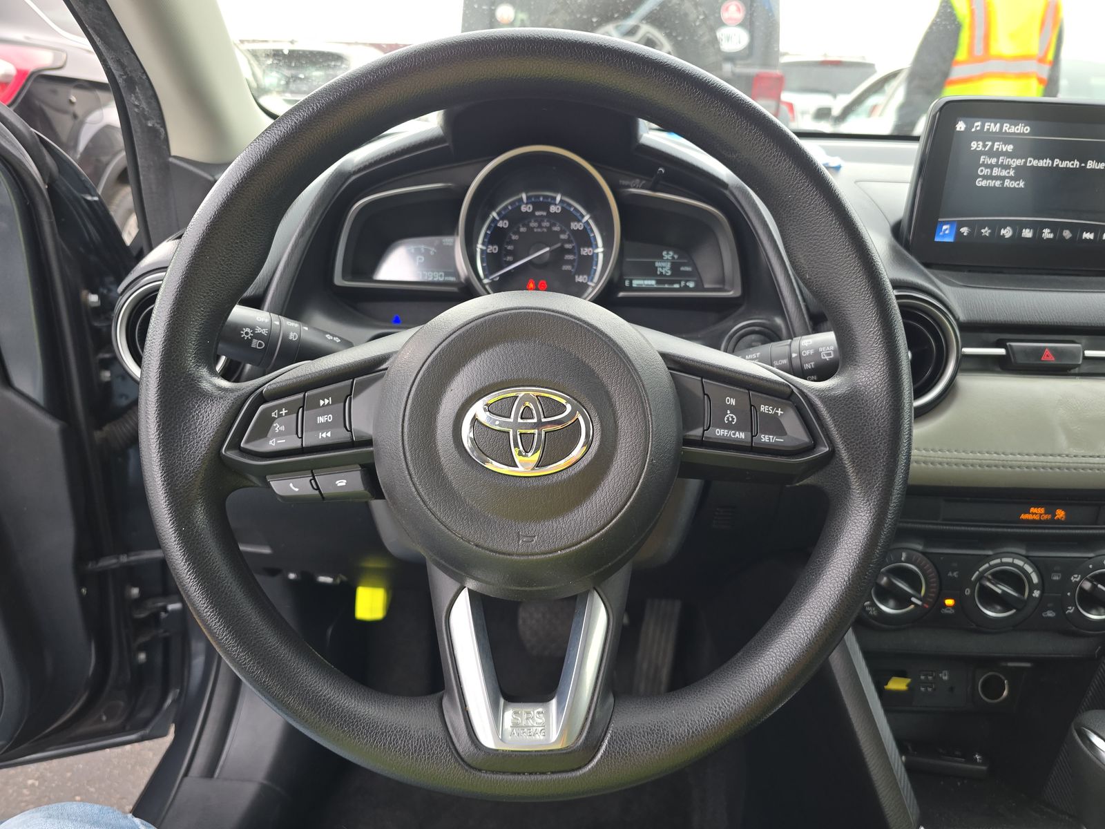 2020 Toyota Yaris LE FWD