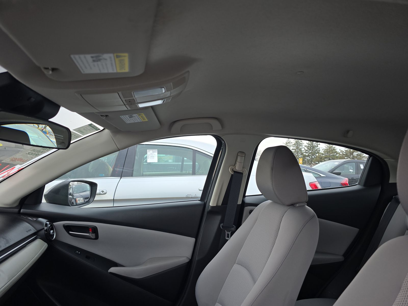 2020 Toyota Yaris LE FWD