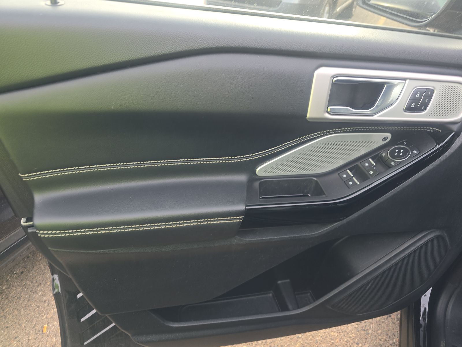 2022 Ford Explorer ST AWD