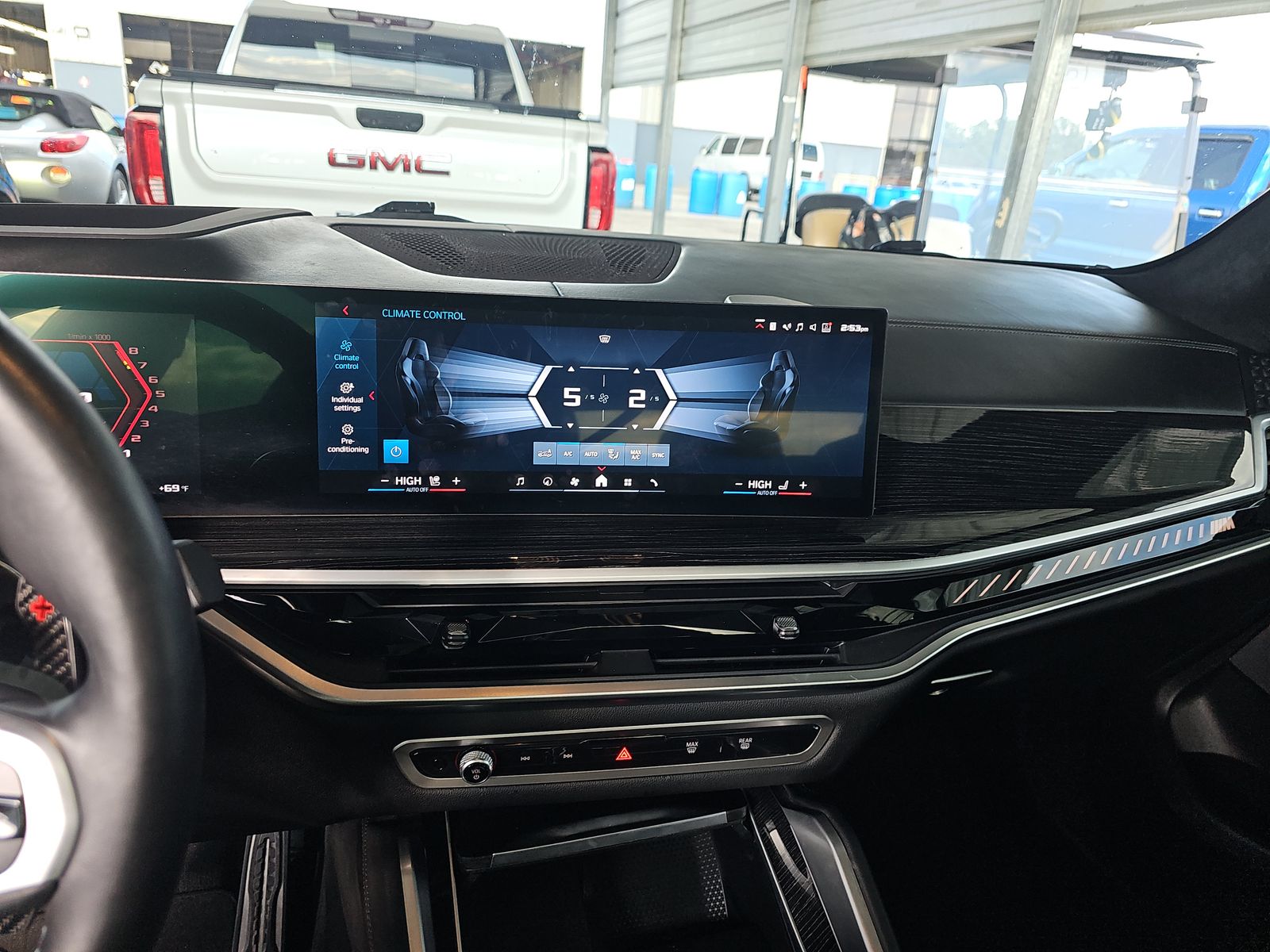 2024 BMW X5 M Competition AWD