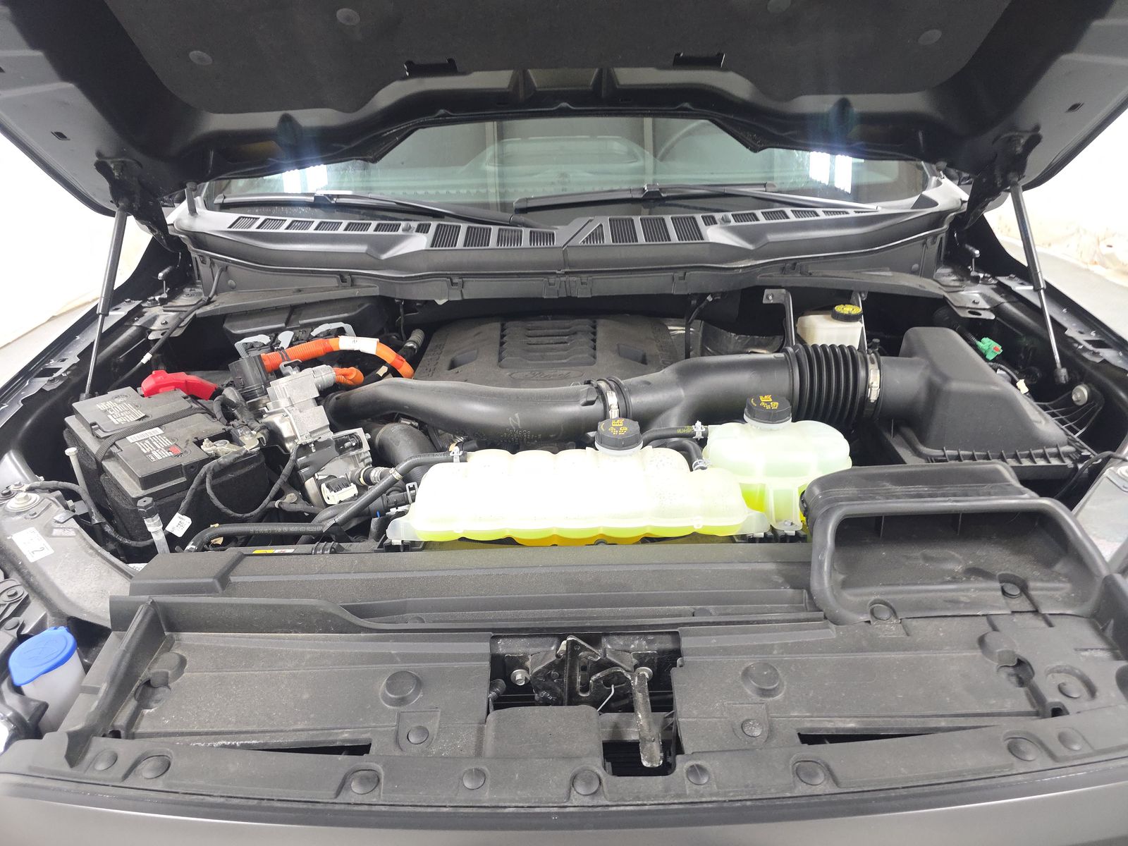 2023 Ford F-150 Hybrid XLT AWD