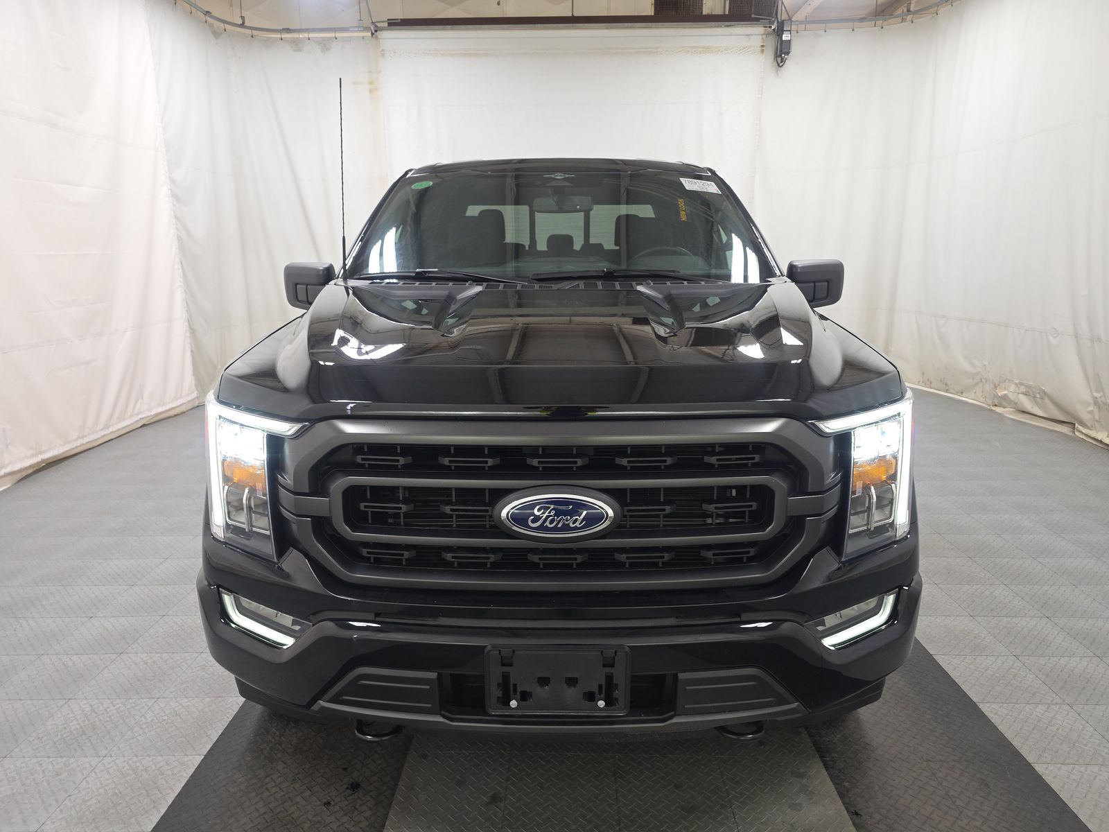 2023 Ford F-150 Hybrid XLT AWD