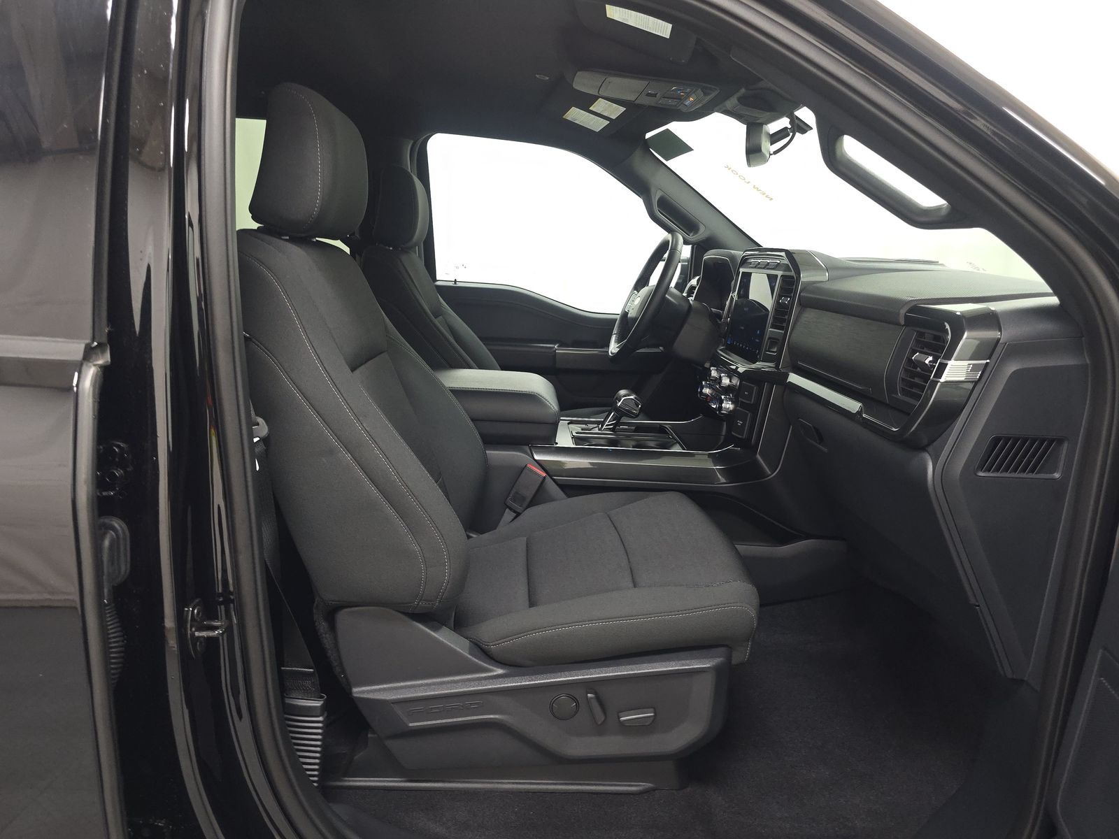 2023 Ford F-150 Hybrid XLT AWD