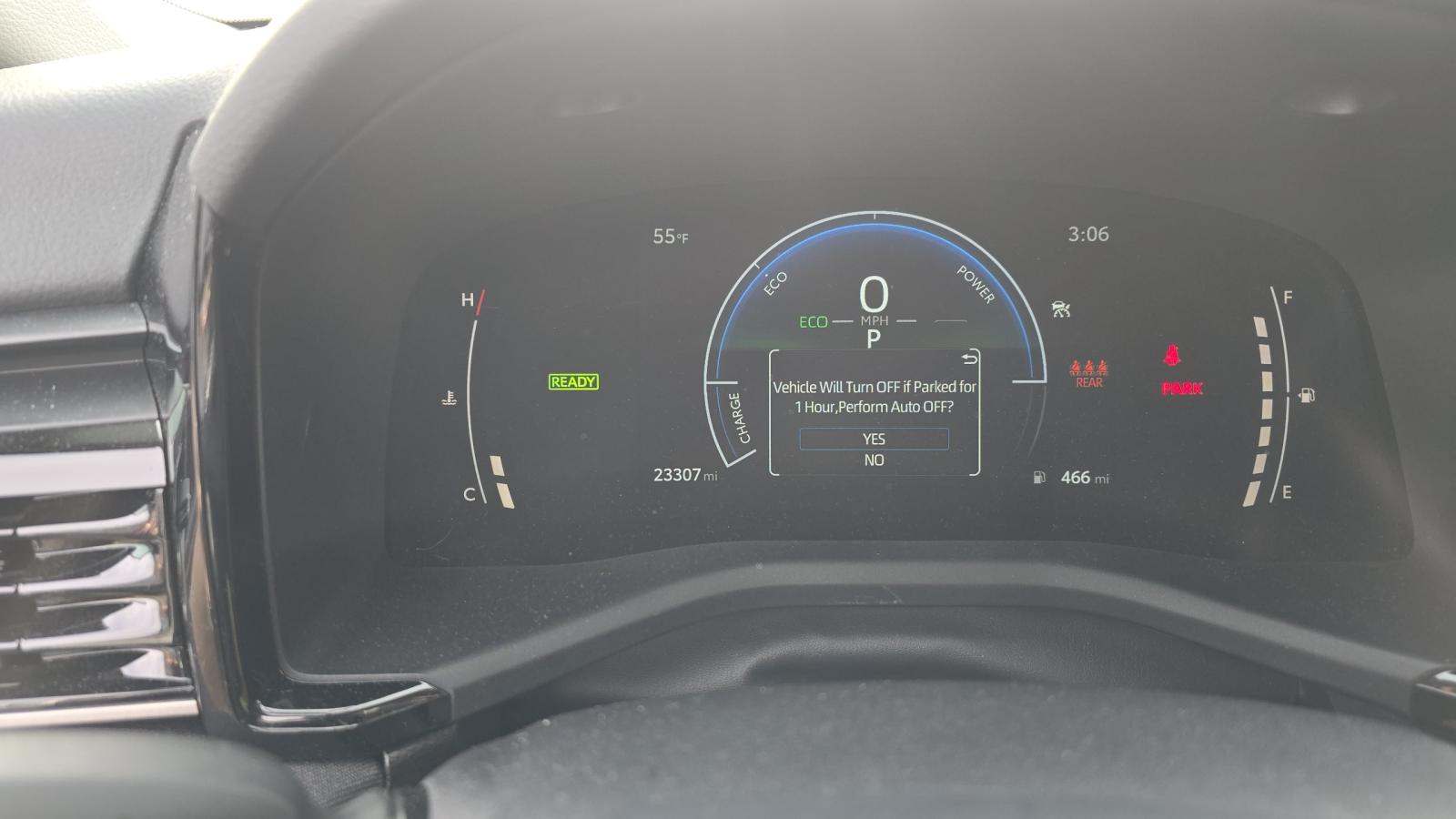 2025 Toyota Camry LE FWD