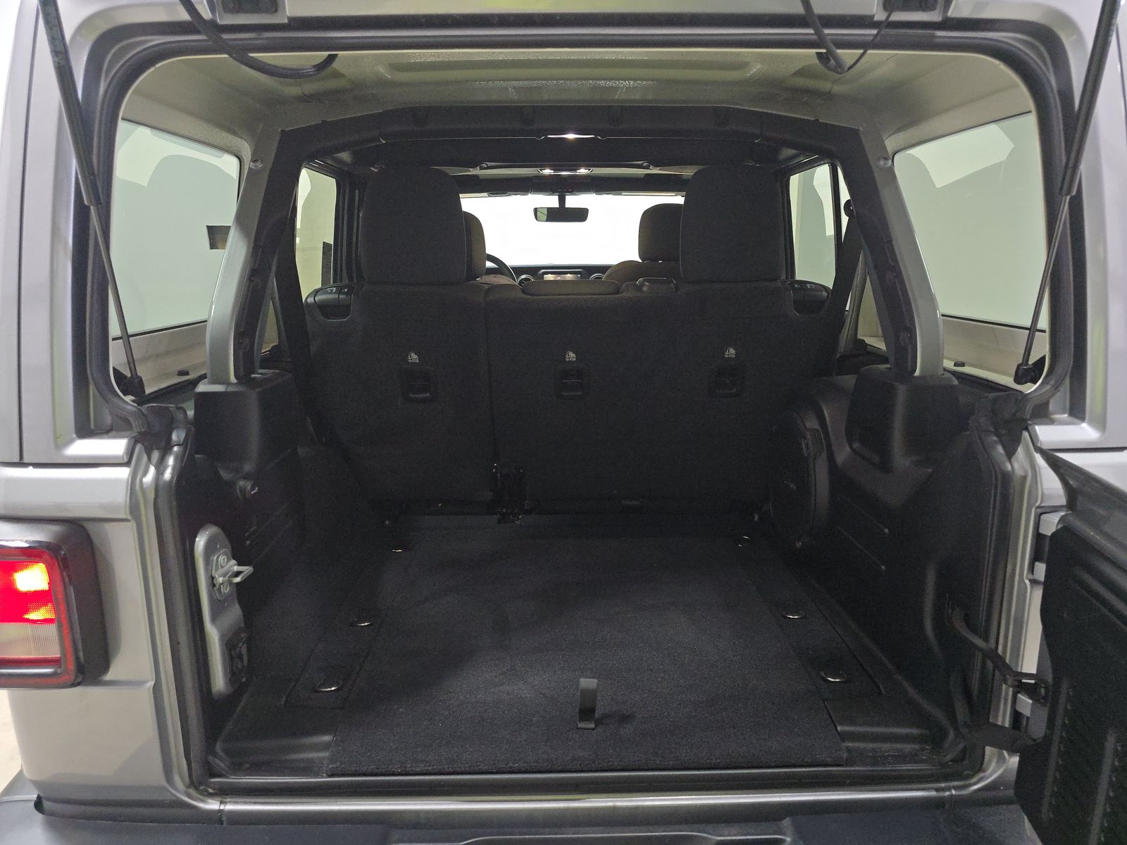 2020 Jeep Wrangler Unlimited Sahara AWD