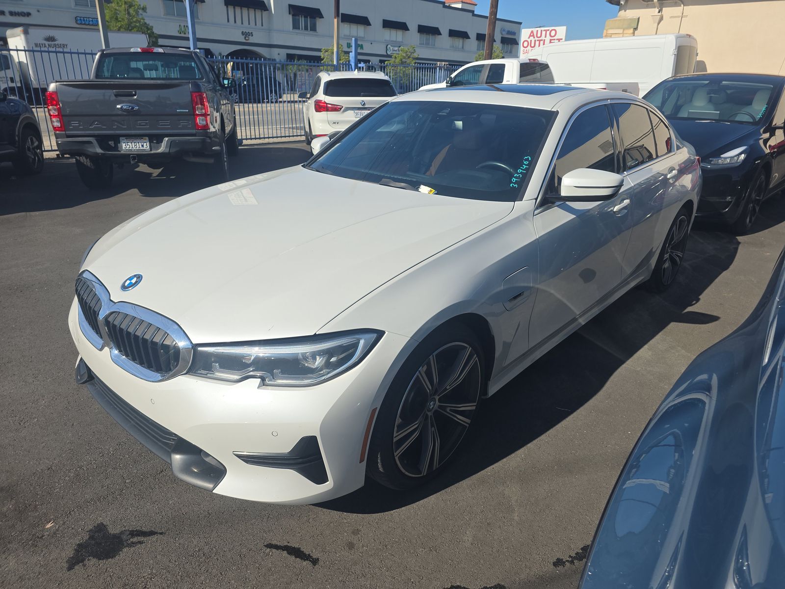 2022 BMW 3 Series 330e RWD