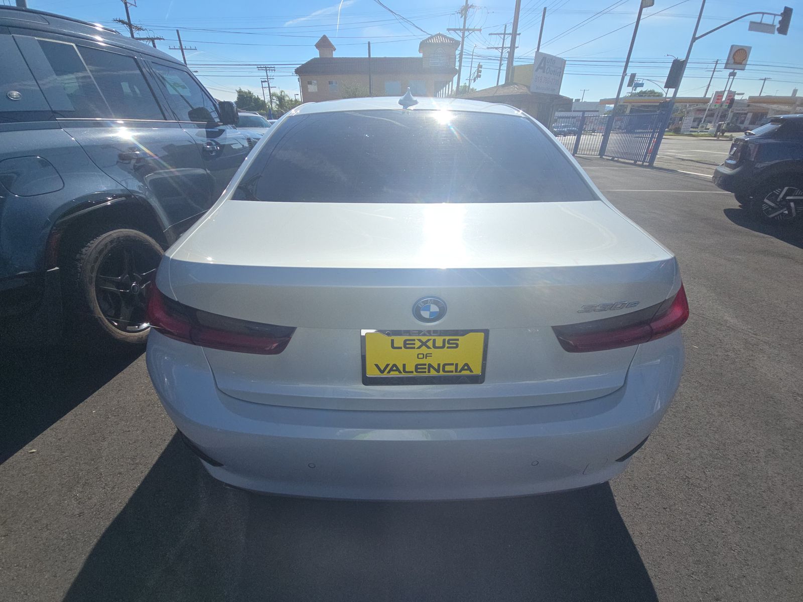 2022 BMW 3 Series 330e RWD