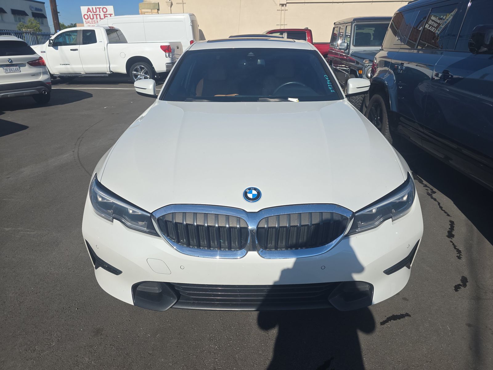 2022 BMW 3 Series 330e RWD