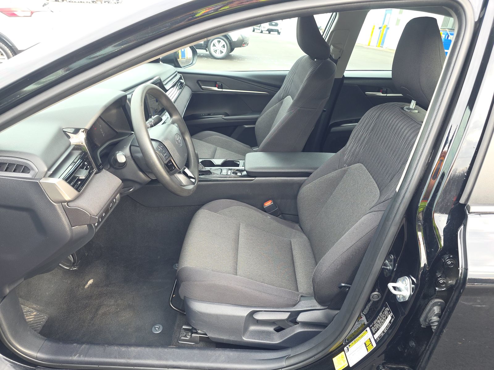 2025 Toyota Camry LE FWD