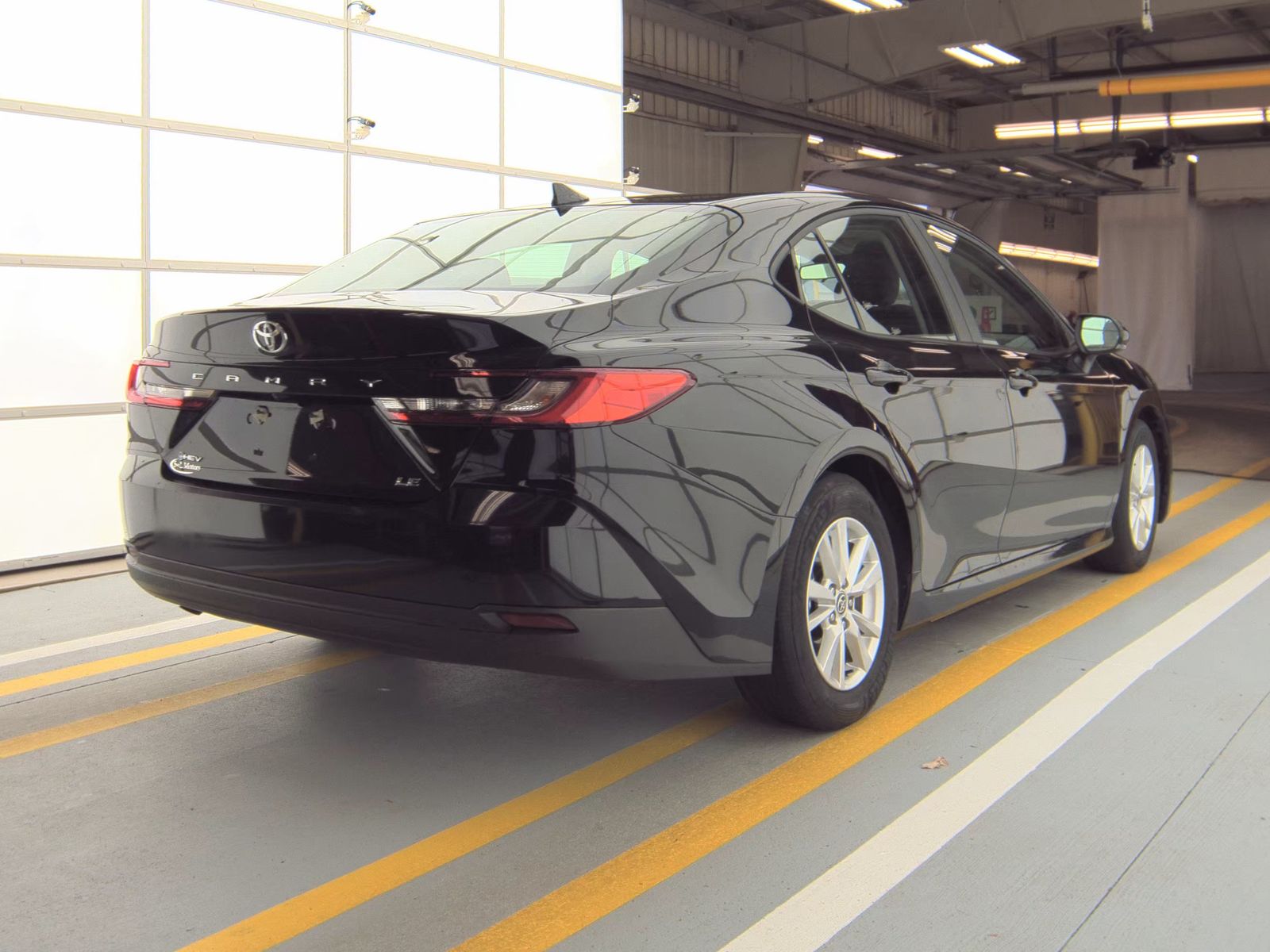 2025 Toyota Camry LE FWD