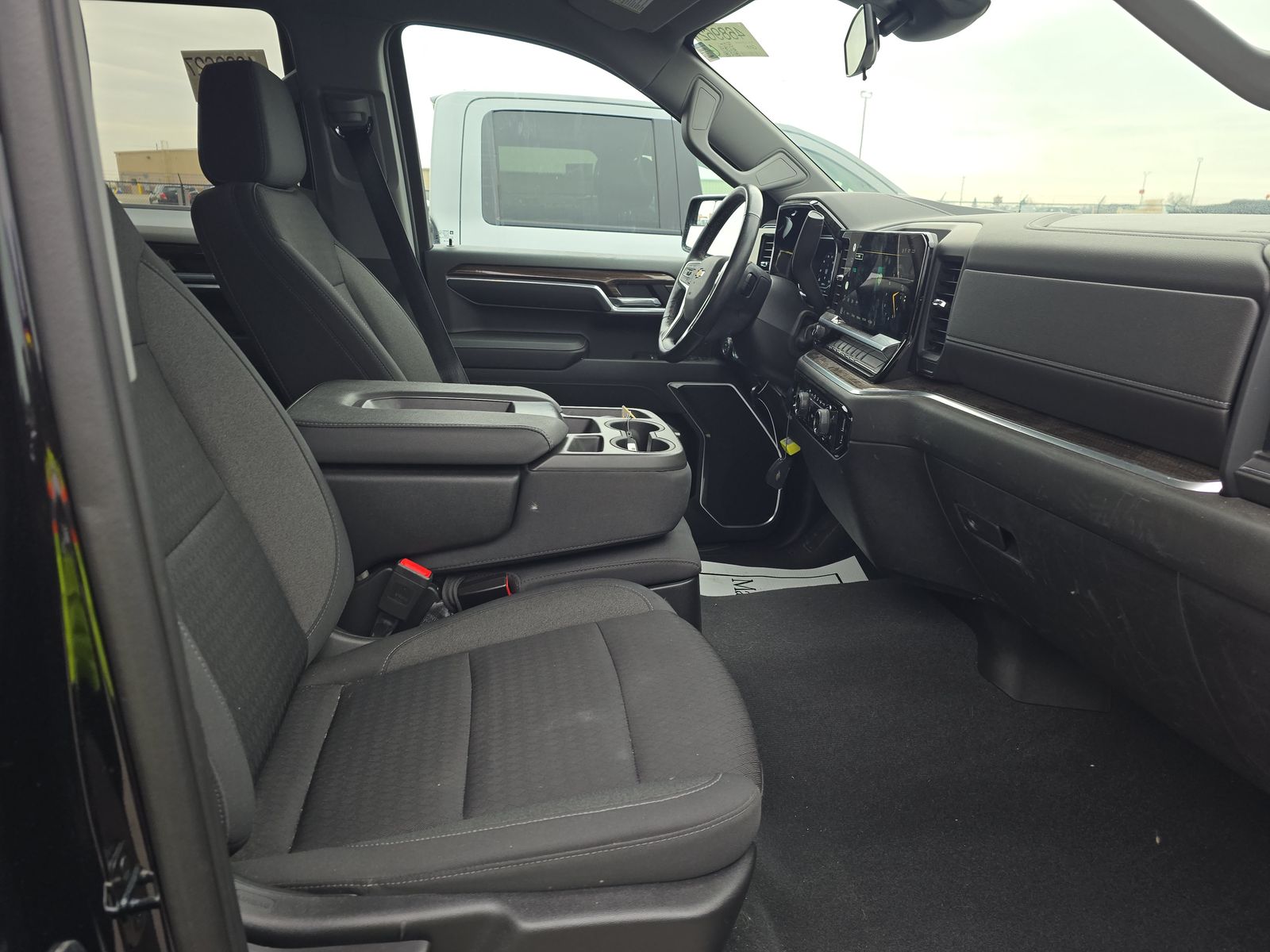 2022 Chevrolet Silverado 1500 LT AWD