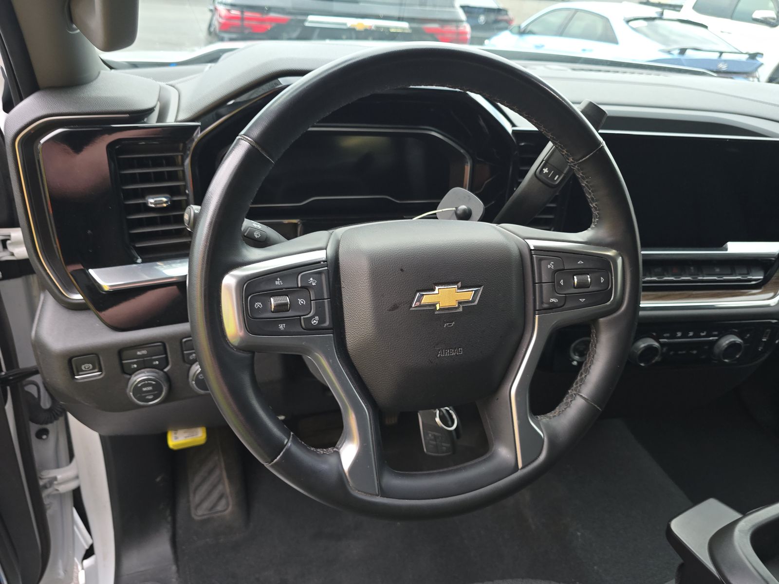 2023 Chevrolet Silverado 1500 LT AWD