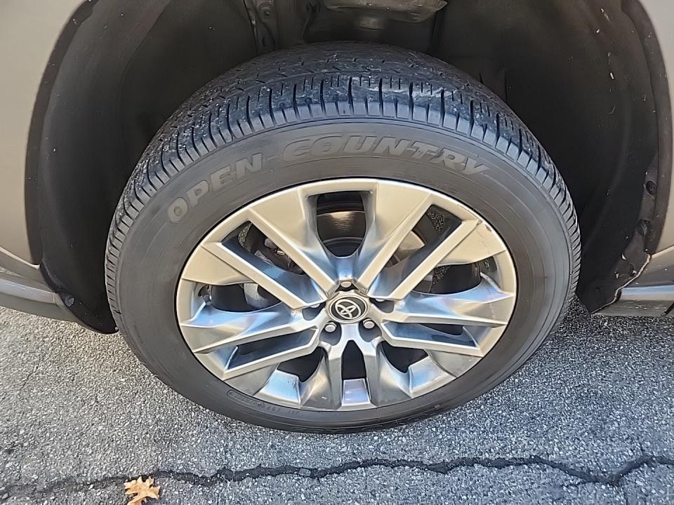 2022 Toyota RAV4 XLE Premium AWD