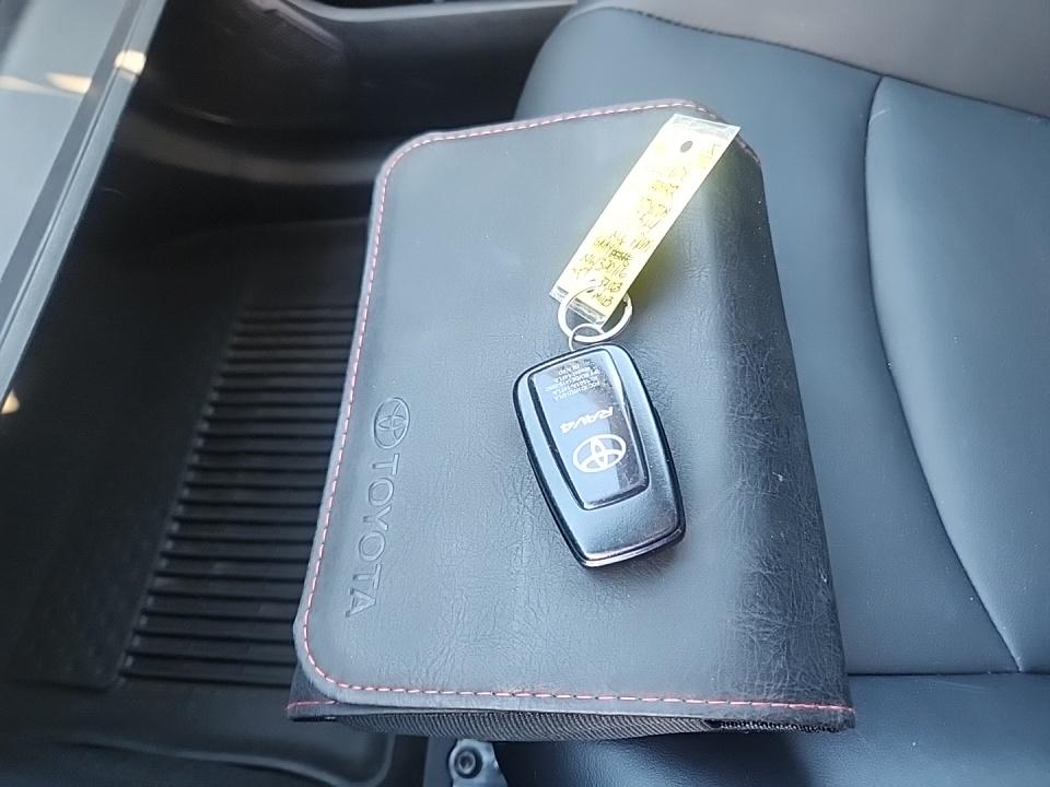 2022 Toyota RAV4 XLE Premium AWD